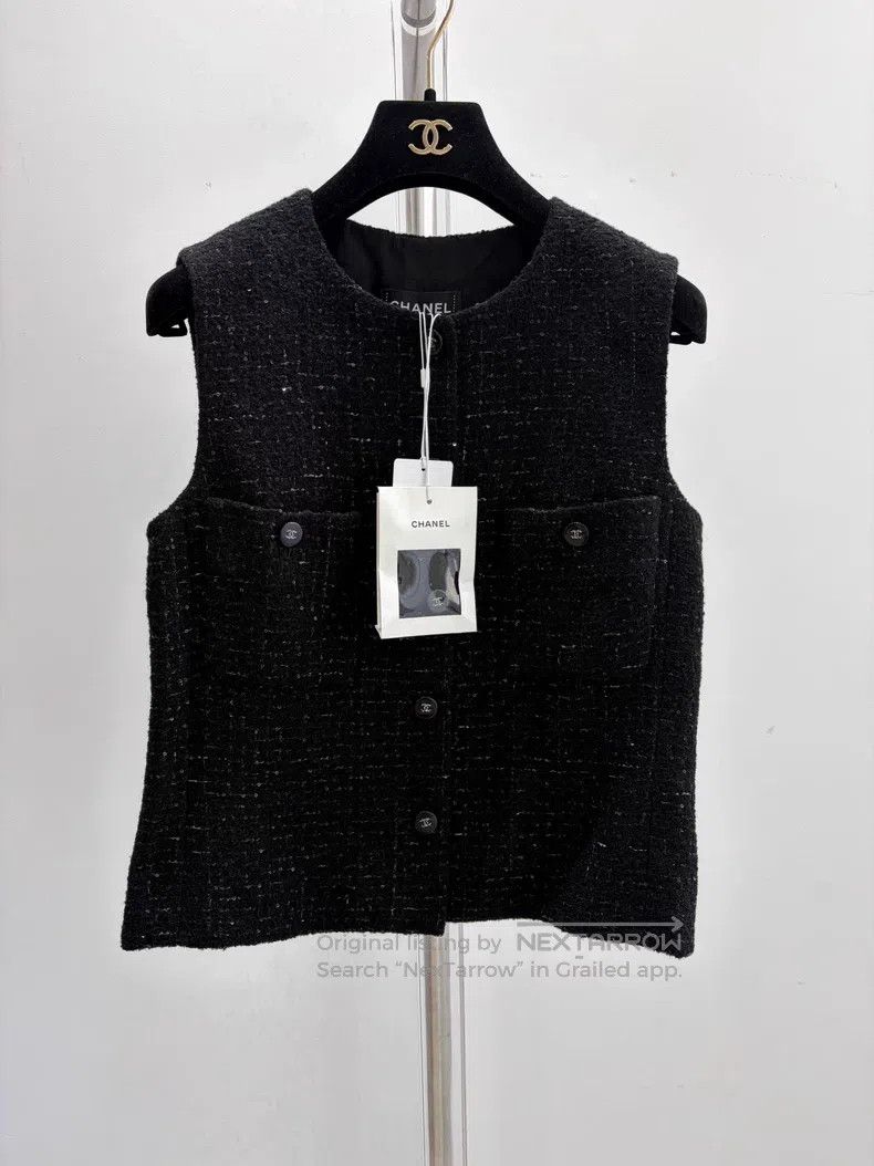 Chanel Chanel Black twill glitter tweed vest Size XS / US 0-2 / IT 36-38 - 1 Thumbnail