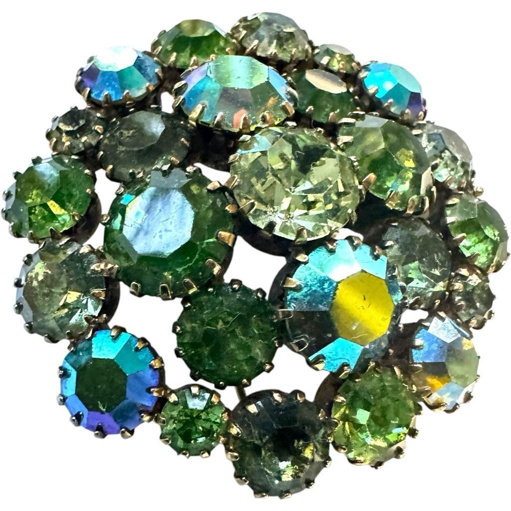 Vintage Vintage 1940’s URANIUM Glass & Green Aurora Borealis Circle Dogtooth Multi Dimensional Prong Set Brooch Pin Size ONE SIZE - 4 Thumbnail