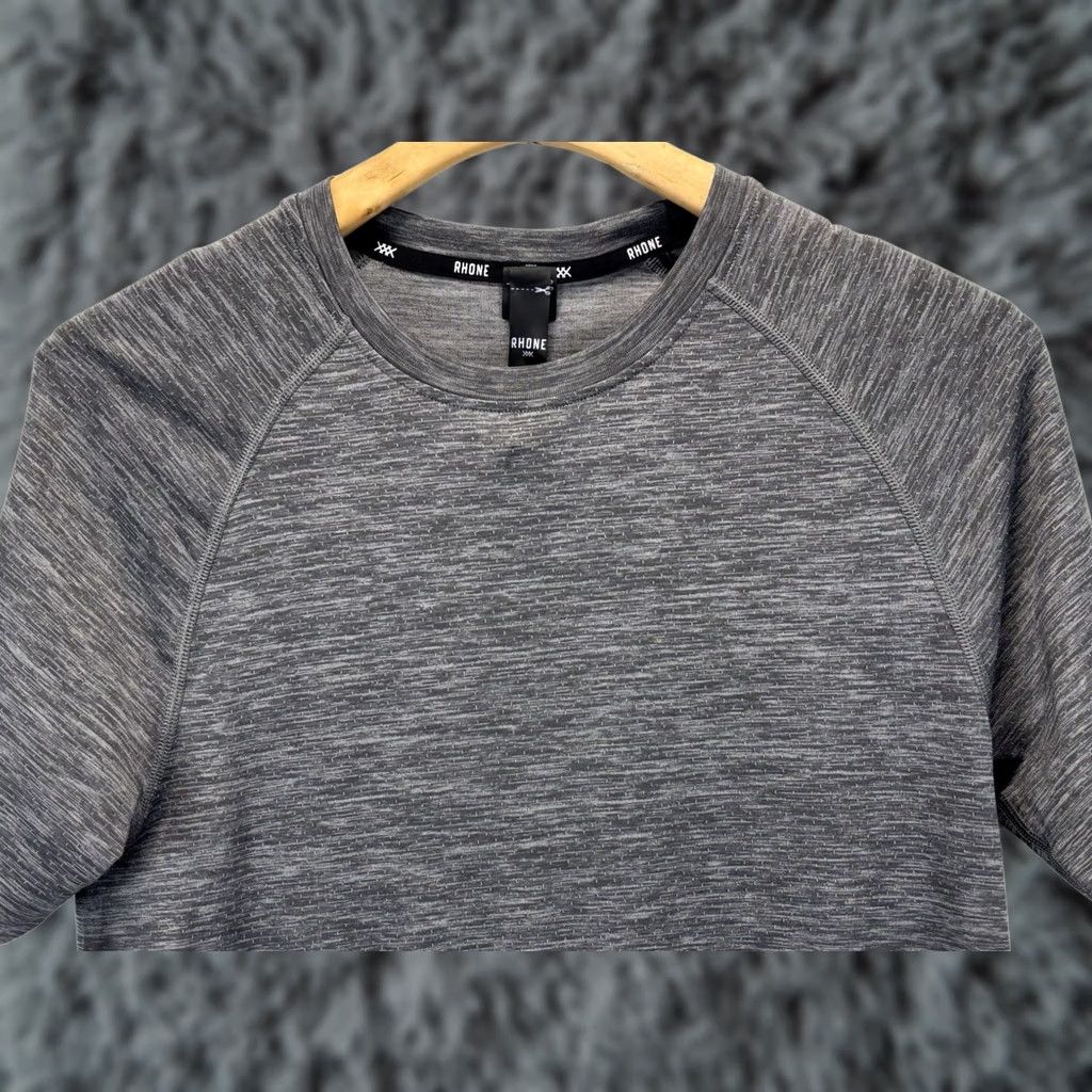 Rhone Rhône Reign Tech Tshirt Men’s S Heathered Grey Athleisure Workout Shirt Crew Neck Short Sleeve Sports Modern Comfort Size US S / EU 44-46 / 1 - 1 Thumbnail