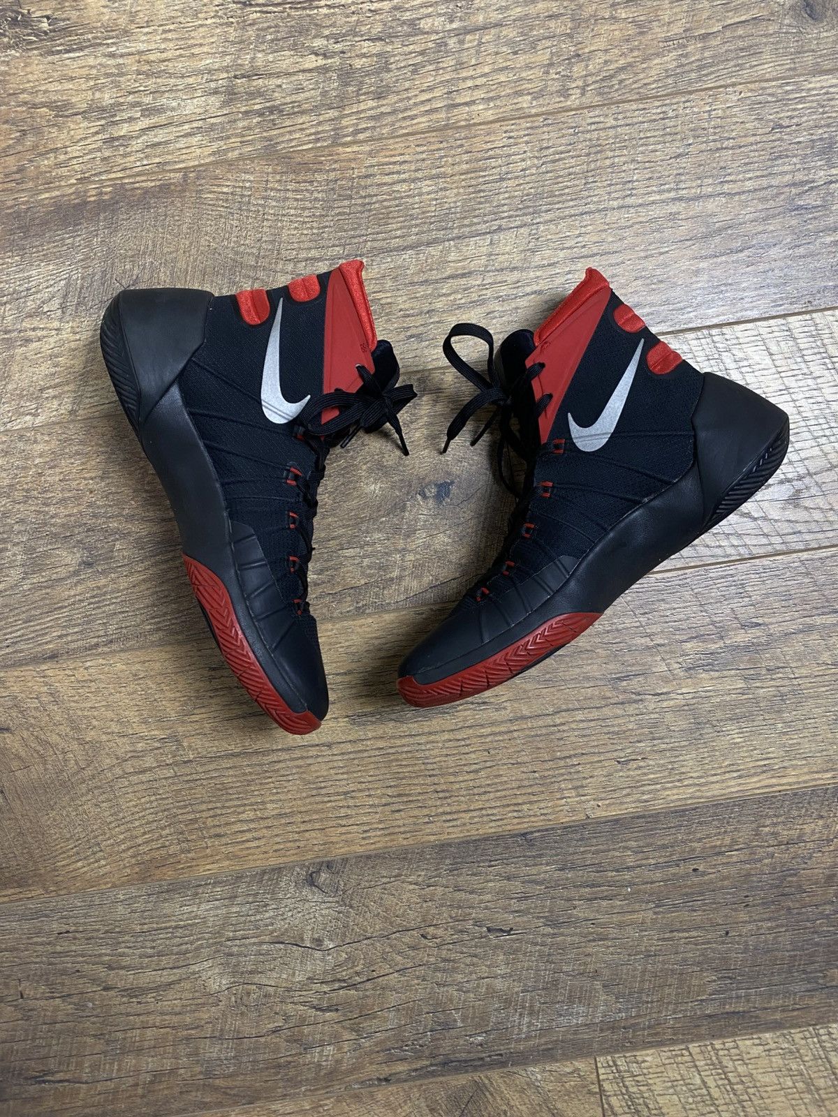 Nike Nike Hyperdunk 2015 "Bred" Futuristic High Top Rare Size US 8.5 / EU 41-42 - 5 Thumbnail