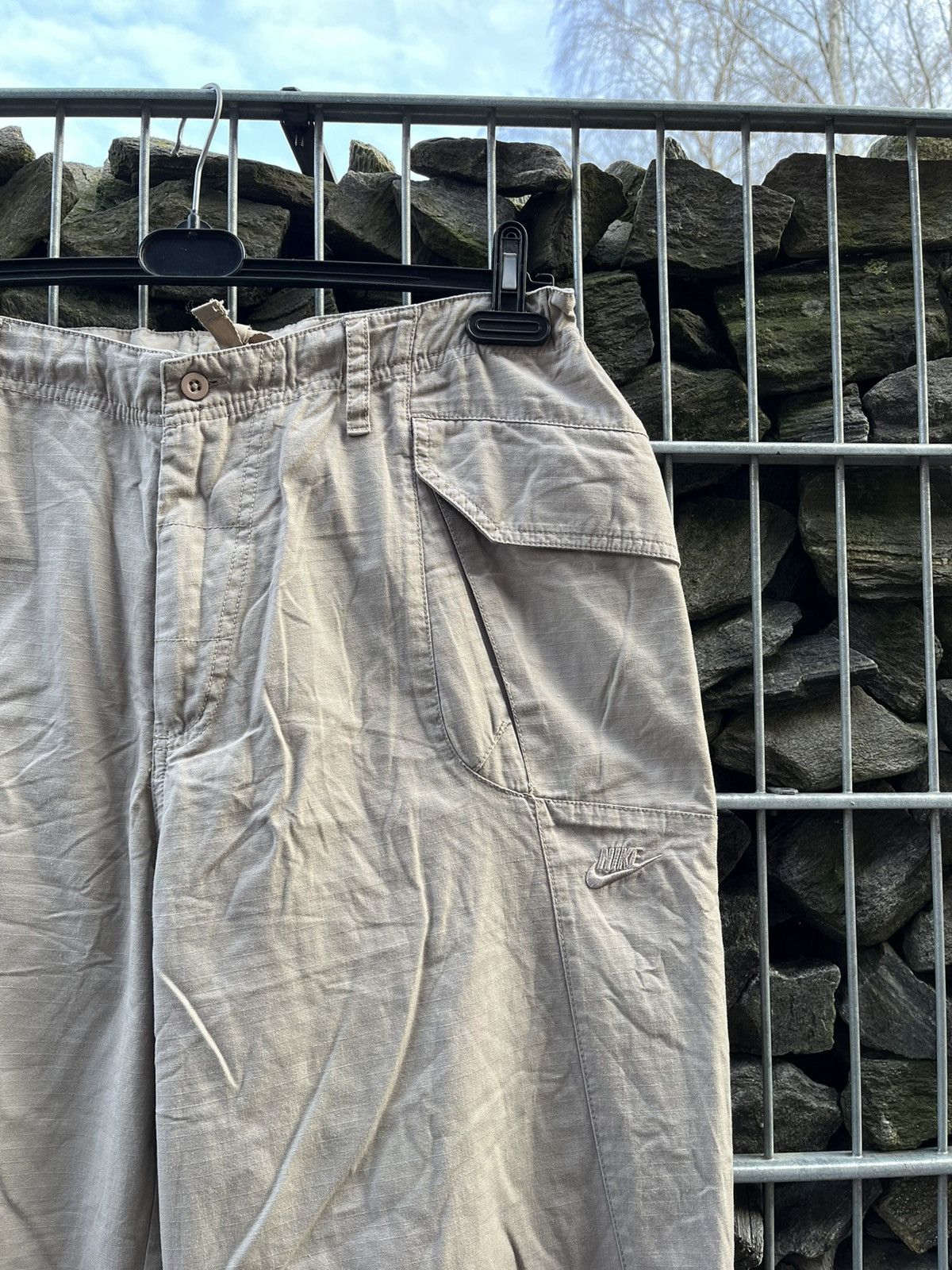 Nike Vintage Nike Baggy Cargo Y2K Parachute Joggers Pants Rare Size US 36 / EU 52 - 2 Thumbnail