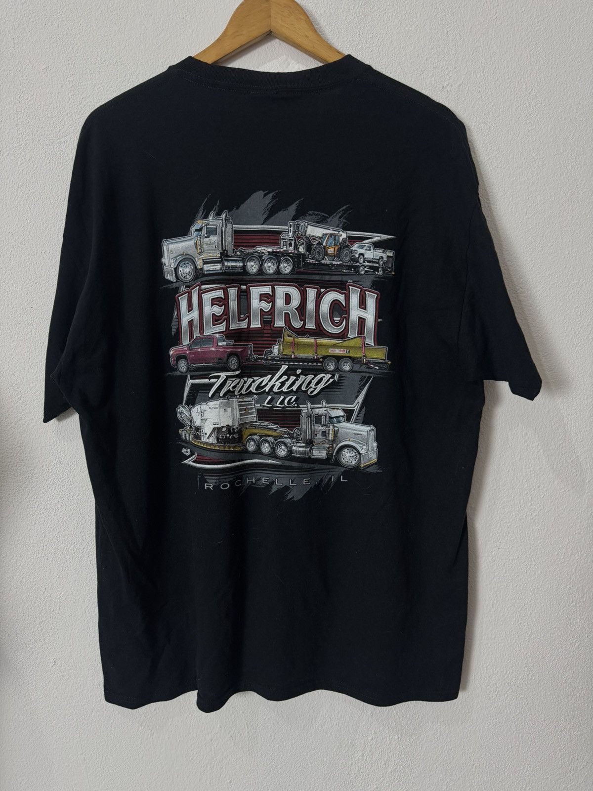 Vintage Helfrich trucking llc truker tshirt Size US XL / EU 56 / 4 - 1 Thumbnail