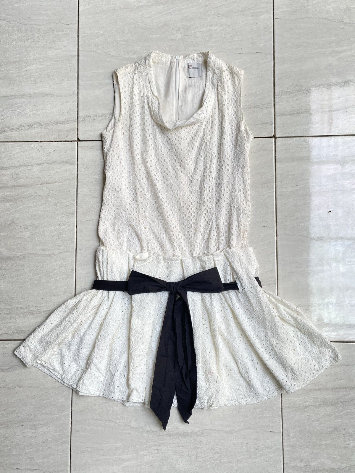 Valentino VALENTINO White Dress Size XS / US 0-2 / IT 36-38 - 1 Thumbnail