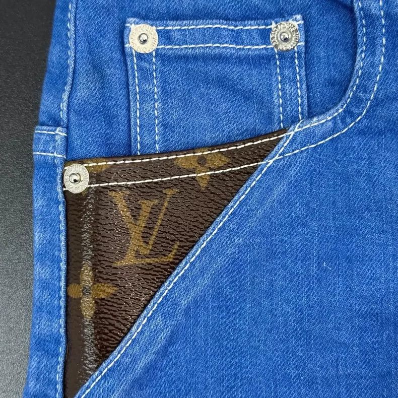Louis Vuitton Louis Vuitton Blue Leather Jeans 2505-Nextarrow Size US 36 / EU 52 - 8 Thumbnail