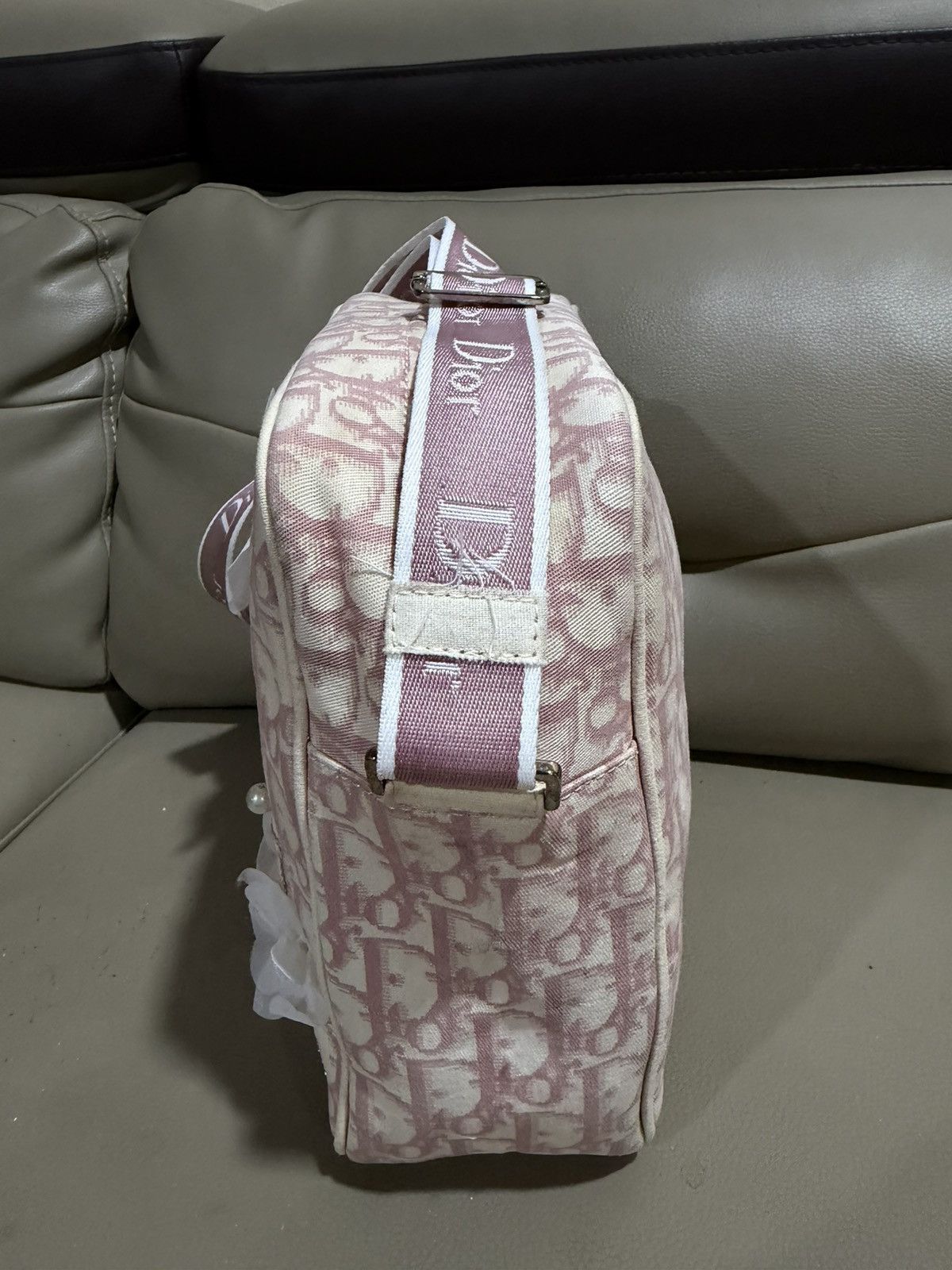Dior Authentic Christian Dior Trotter Flower Applique Bag Size ONE SIZE - 6 Thumbnail