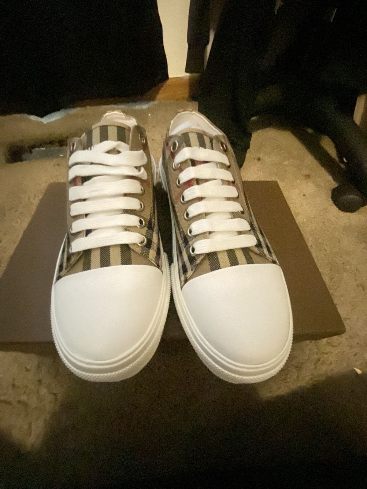 Burberry × Vintage Womans burberry Size US 9 / IT 39 - 8 Thumbnail