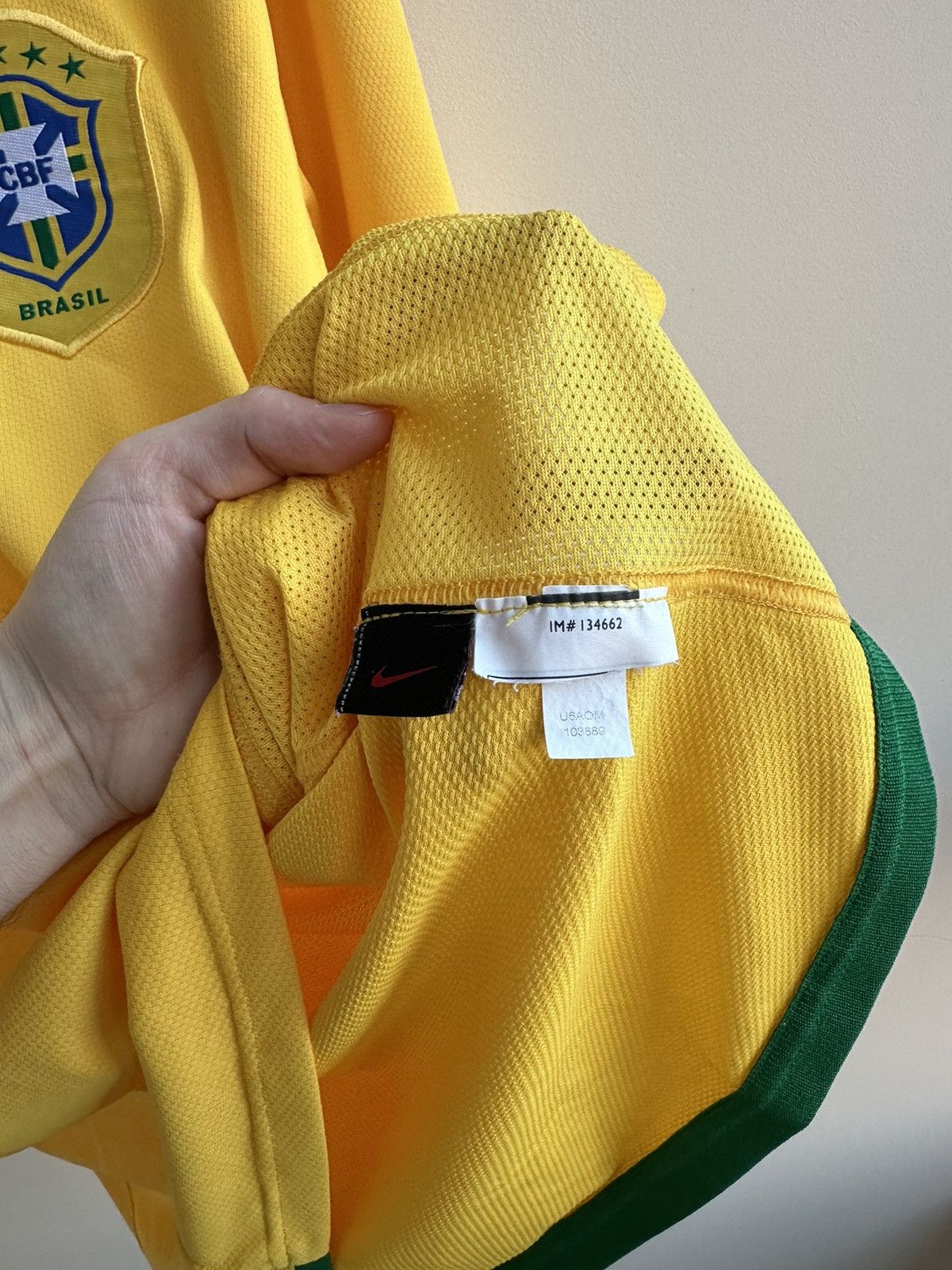 Nike × Vintage Brazil Home Football Shirt Nike Vintage Soccer Jersey Size US L / EU 52-54 / 3 - 6 Thumbnail