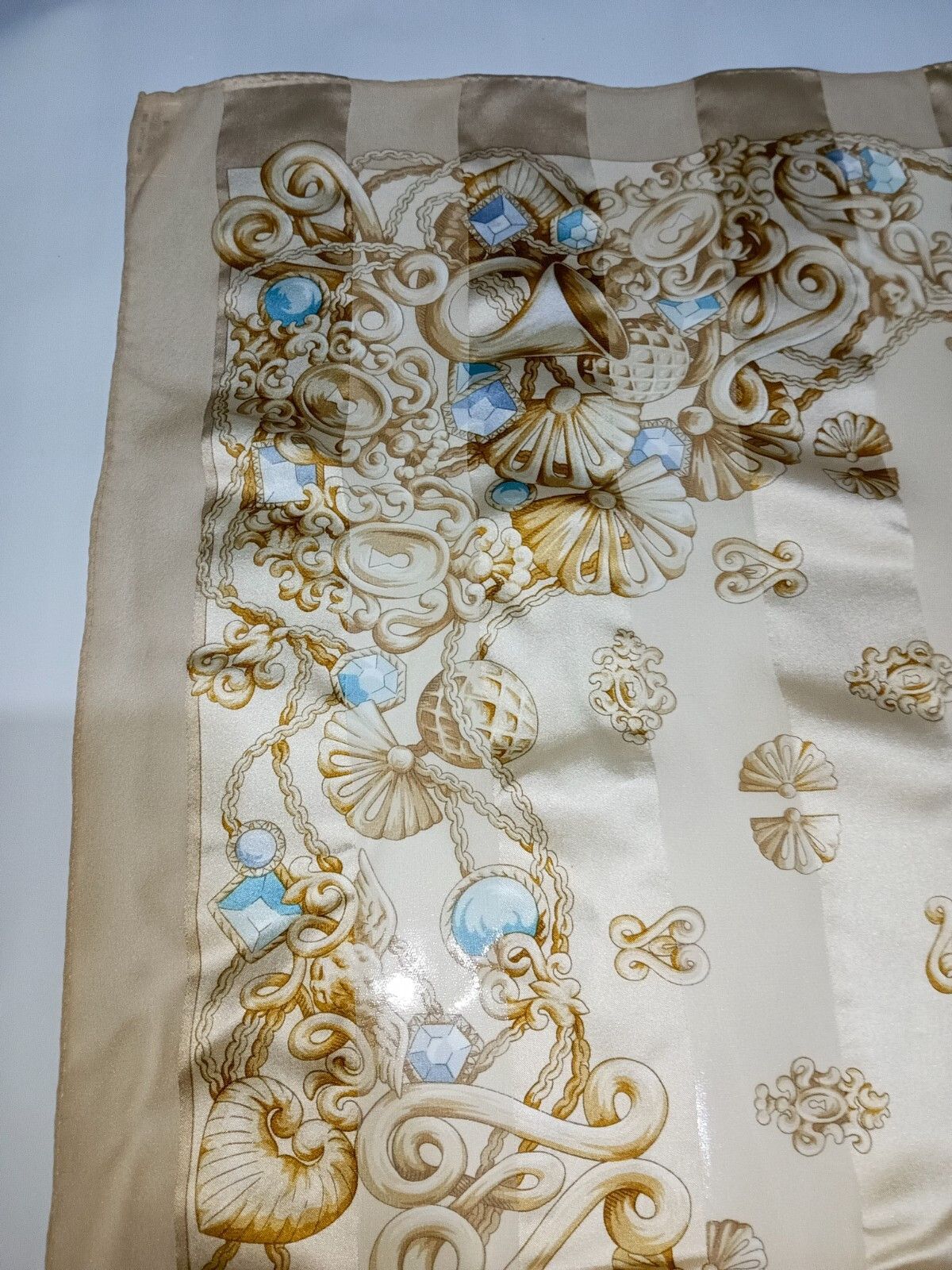 Rochas ROCHAS Paris Victorian Baroque Gold Yellow Chain Silk Scarf Size ONE SIZE - 9 Thumbnail