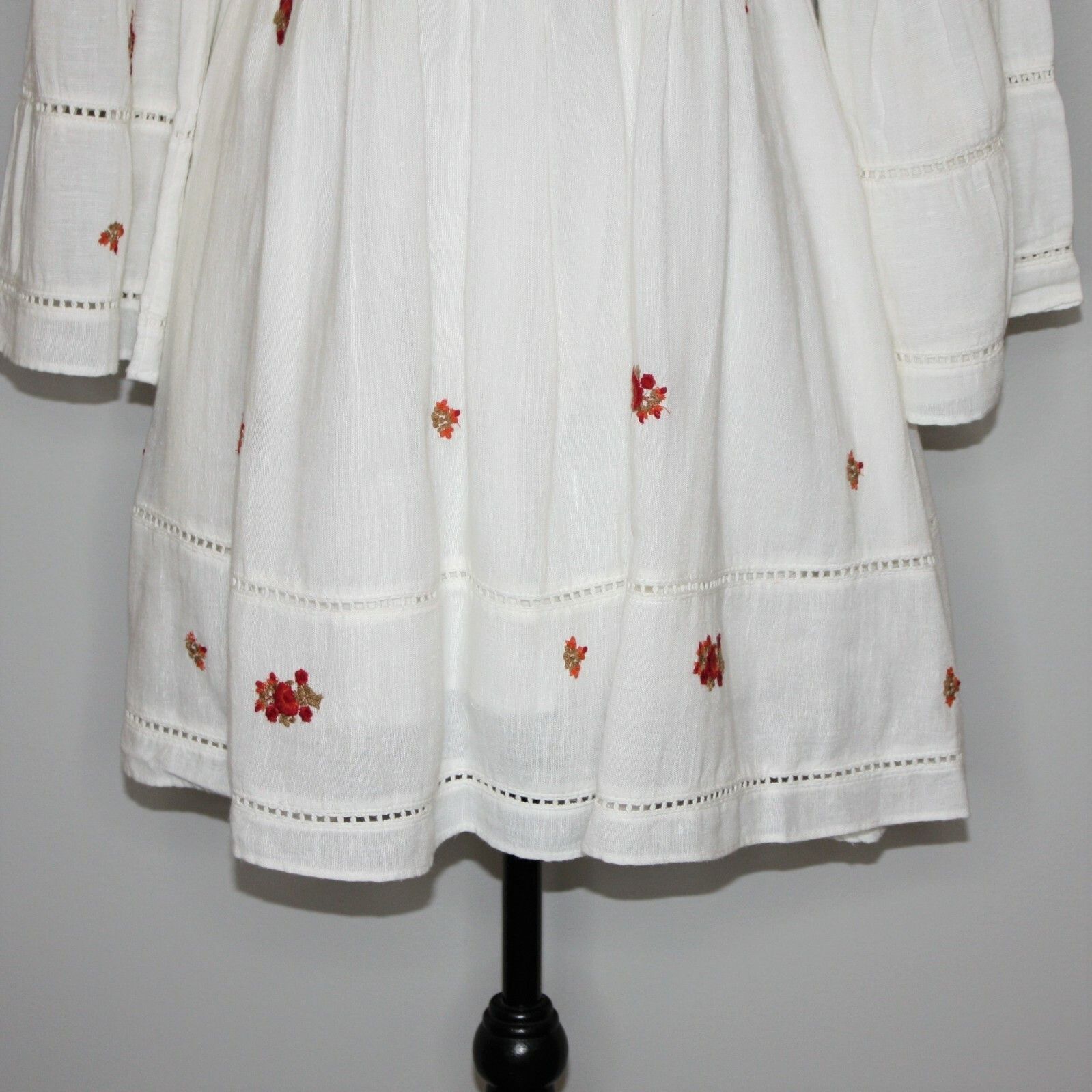 Free People Counting Daisies Embroidered Off the Shoulder Dress $148 Size M / US 6-8 / IT 42-44 - 15 Thumbnail