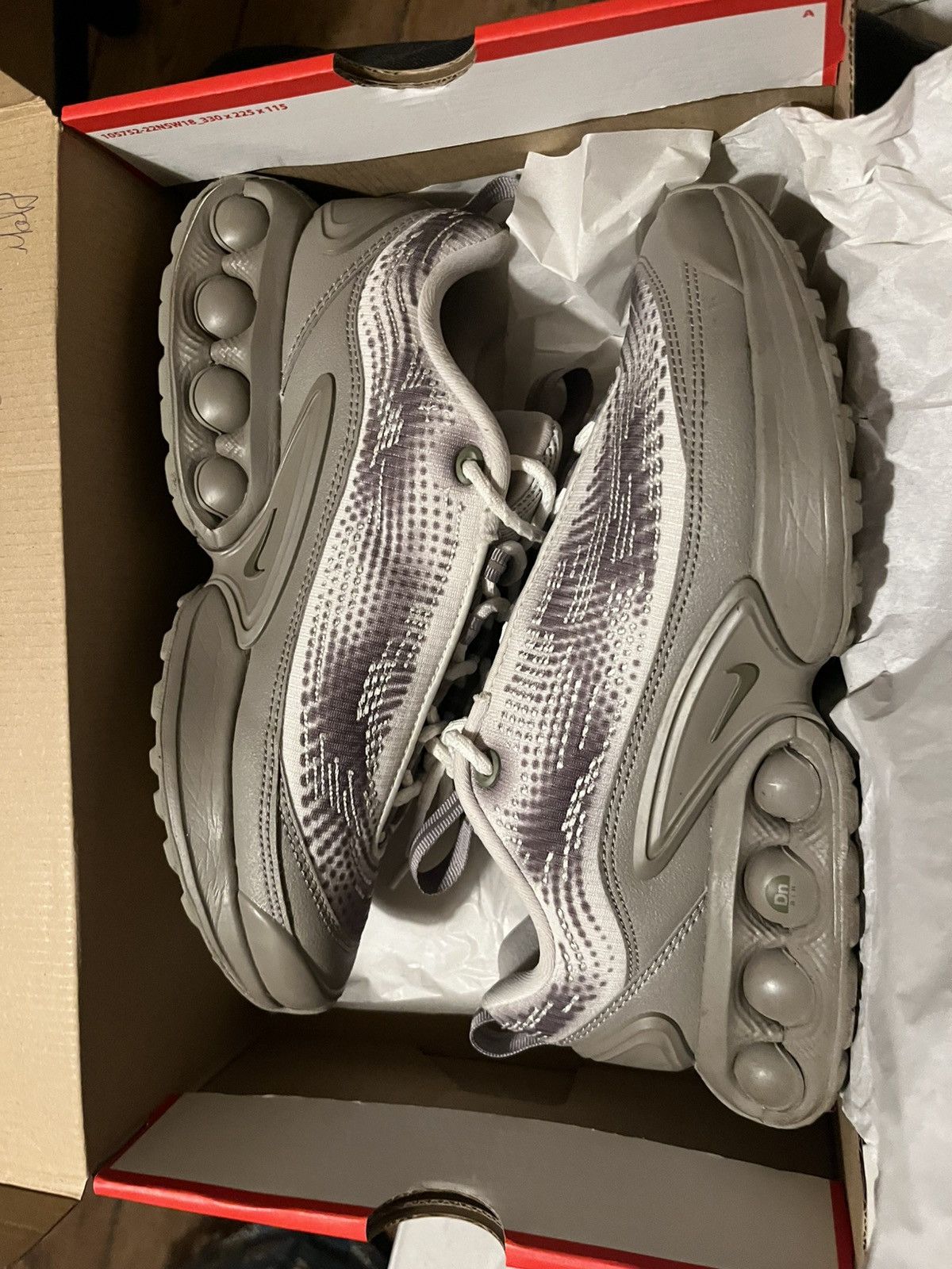 Nike Nike air max dn Size US 8 / EU 41 - 2 Thumbnail