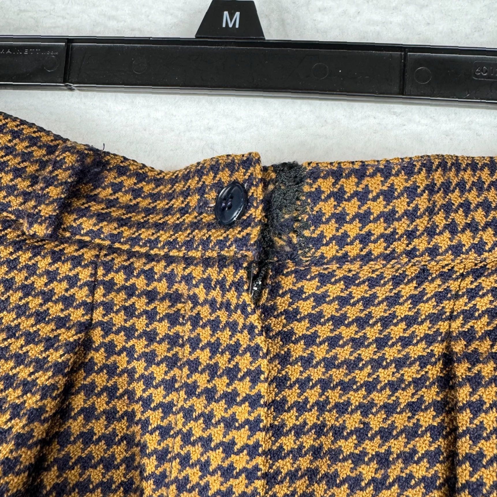 Anne Klein VINTAGE Anne Klein Women's Pants Houndstooth Pleated 26 Waist 29 Inseam 6 Regular Brown USA Made Size 28" / US 6 / IT 42 - 4 Thumbnail