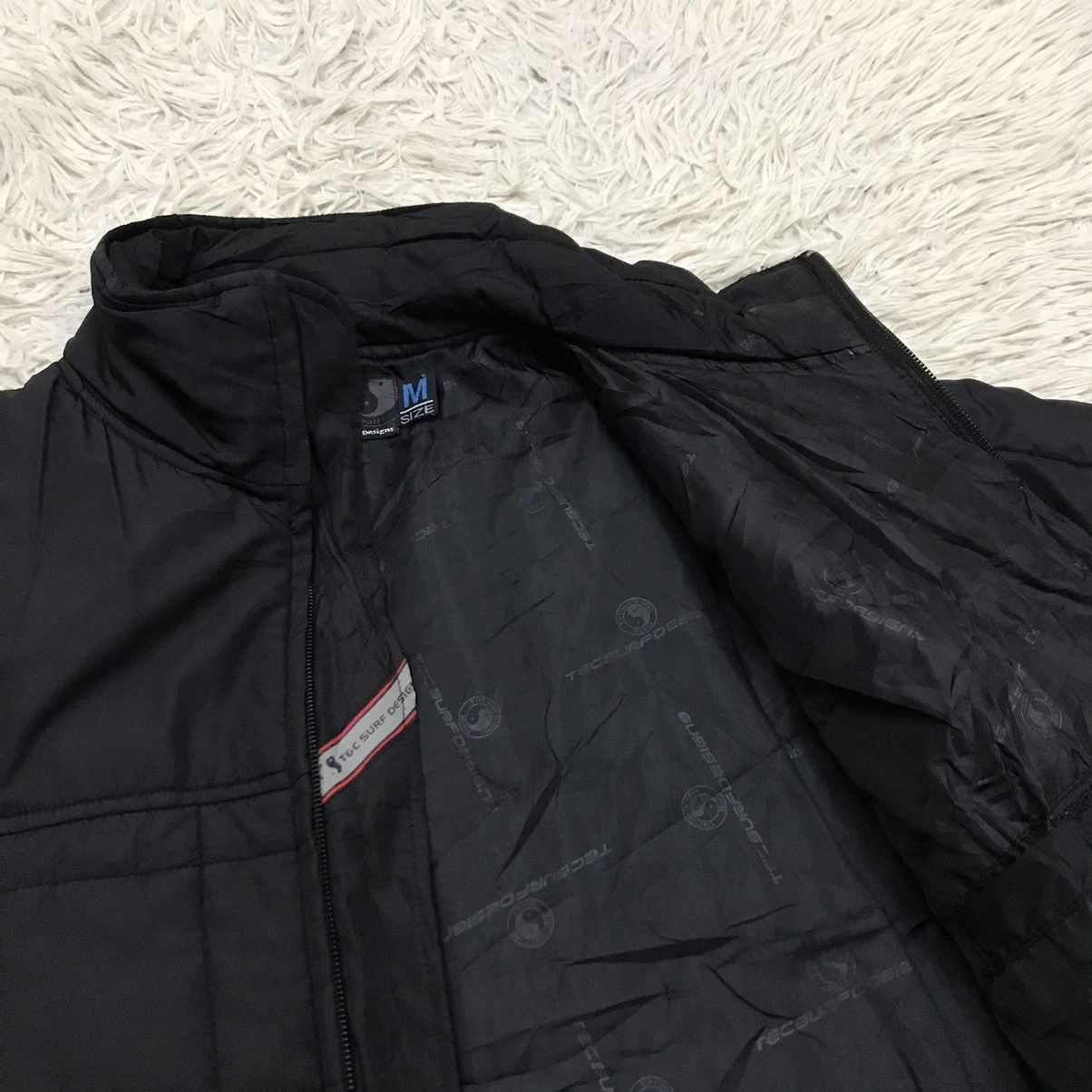 Vintage VINTAGE T&C SURF DESIGN DOWN JACKET Size US M / EU 48-50 / 2 - 14 Thumbnail