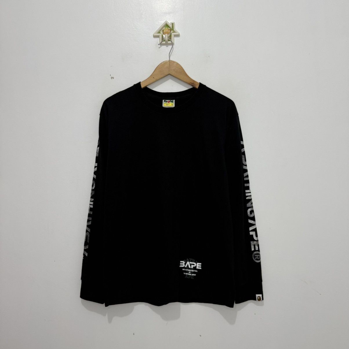 Bape à manches longues Mid Autumn Festival Noir Size US L / EU 52-54 / 3 - 5 Thumbnail