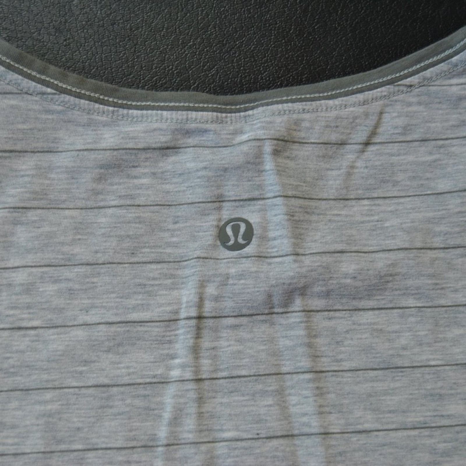 Lululemon Lululemon Striped Gray Short Sleeve Shirt 6 Size M / US 6-8 / IT 42-44 - 8 Thumbnail