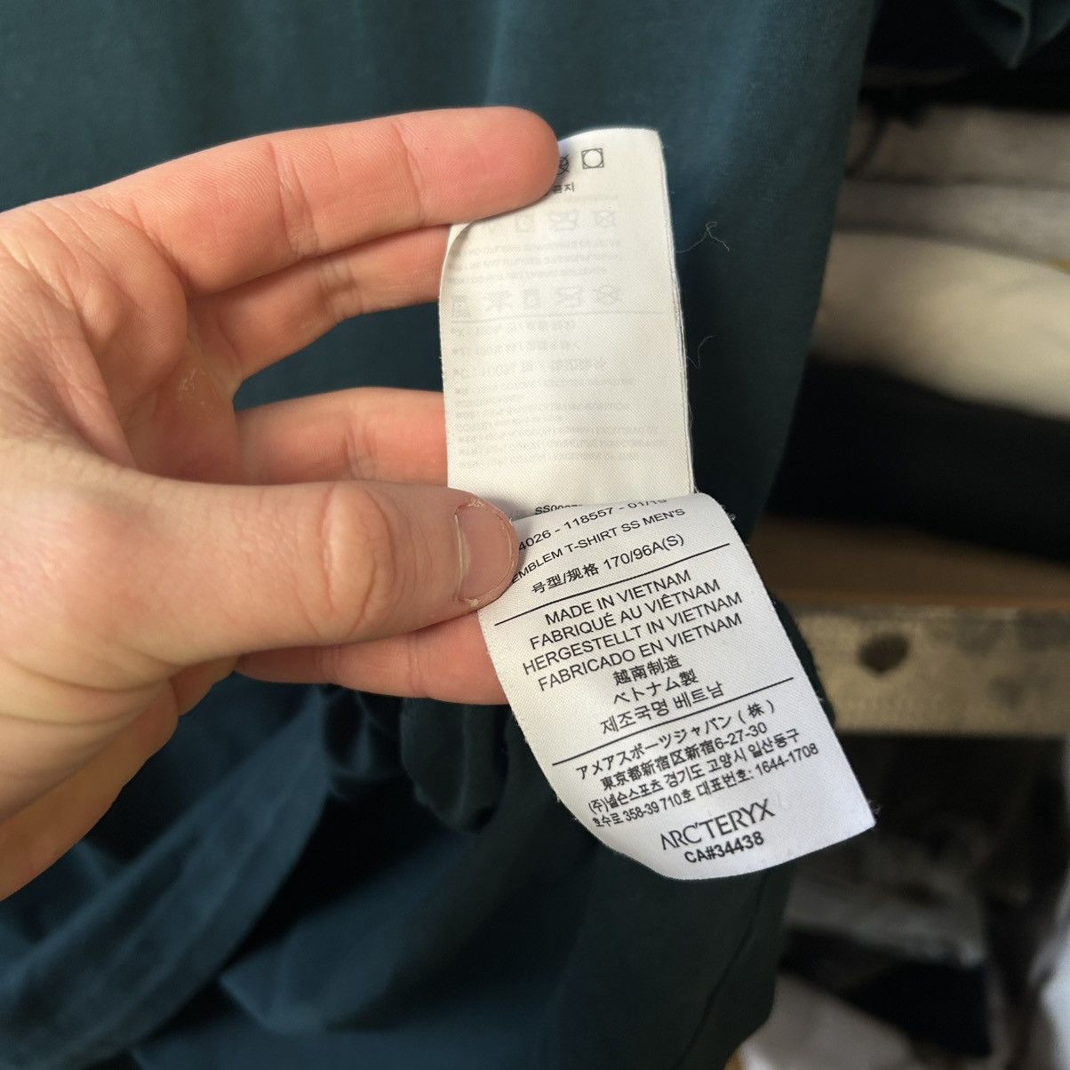 Arc'teryx Mens Arcteryx Small Logo Basic Streetwear outdoor tee Size US S / EU 44-46 / 1 - 8 Thumbnail