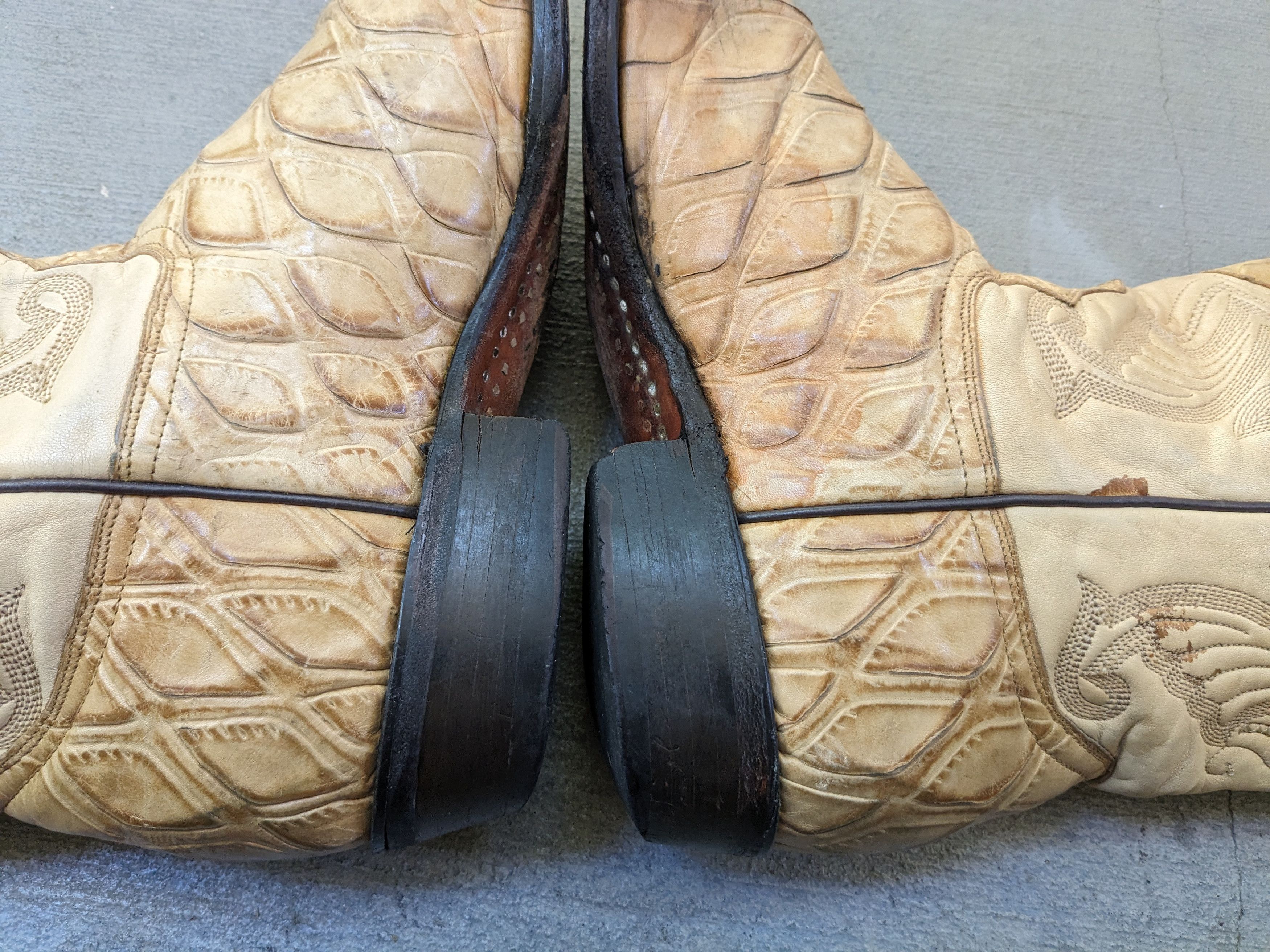 Genuine Leather Vintage Cowboy Boots Beige Leather 10.5 Botas Western Size US 10.5 / EU 43-44 - 13 Thumbnail