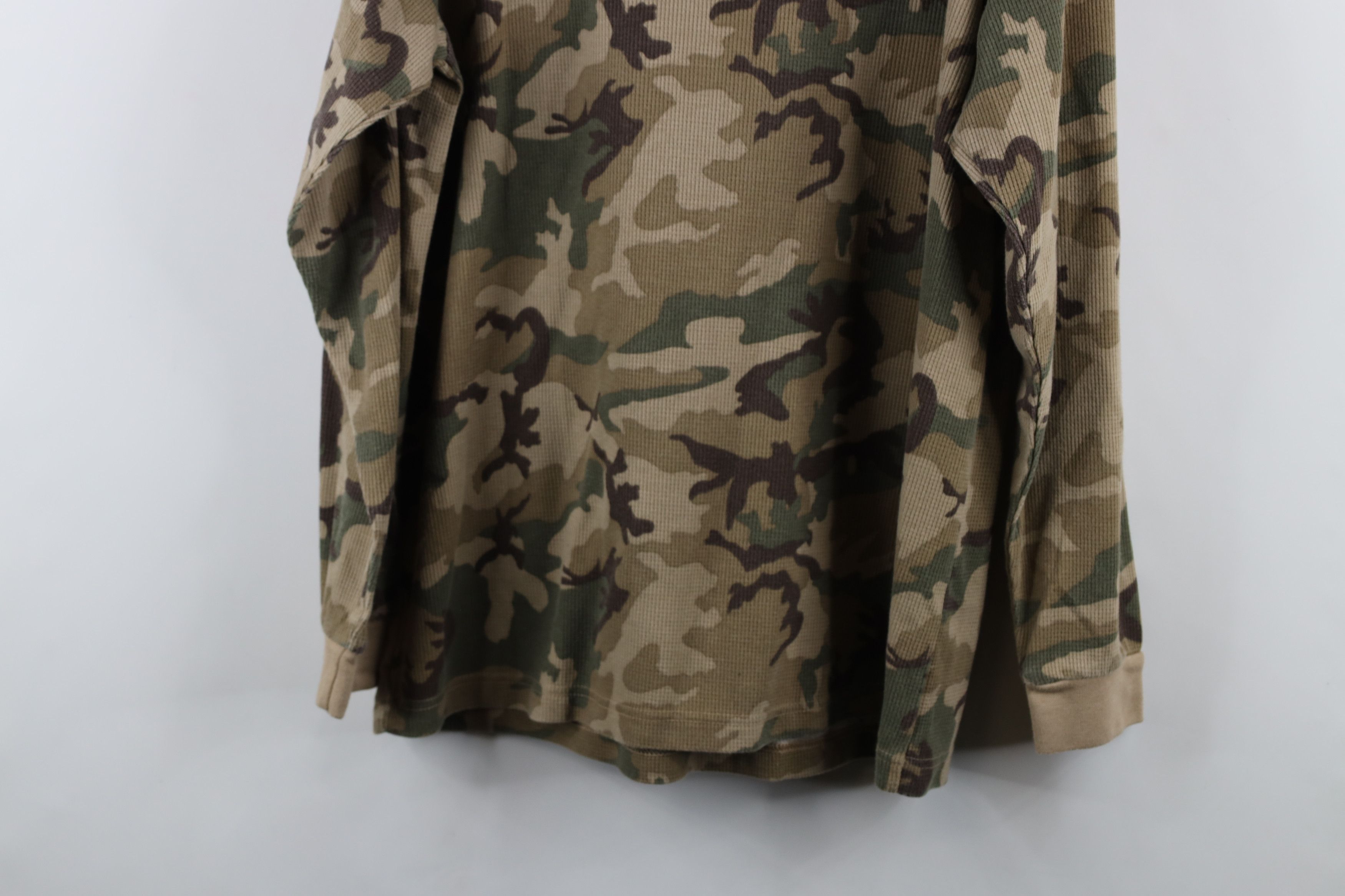 Vintage Vintage 90s Streetwear Waffle Knit Camouflage T-Shirt Size US XL / EU 56 / 4 - 10 Thumbnail