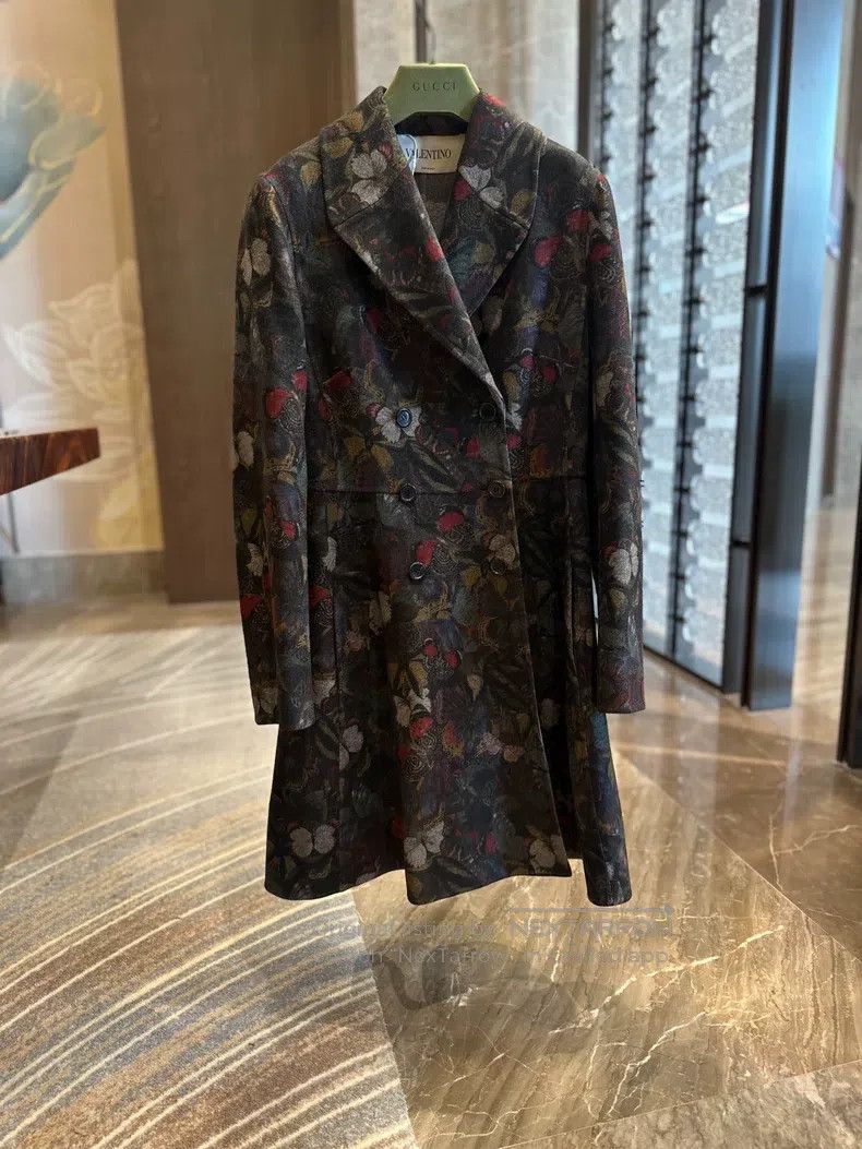 Valentino Valentino Butterfly wool coat Size S / US 4 / IT 40 - 1 Thumbnail