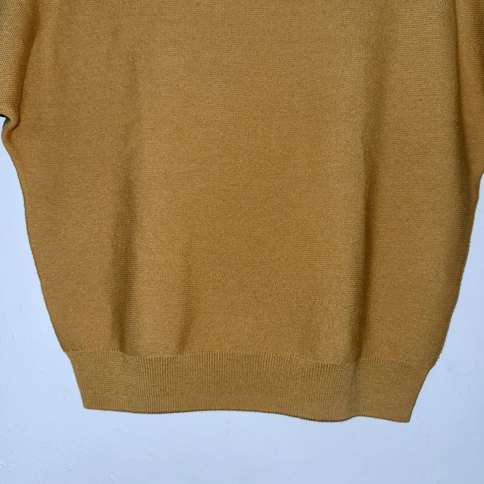 Vintage The Reset R Label Sweater Womens XS Mustard Yellow Wool Pullover Crew Neck Knit Pullover Wool Solid Short Sleeve 21” 22” Size XS / US 0-2 / IT 36-38 - 5 Thumbnail