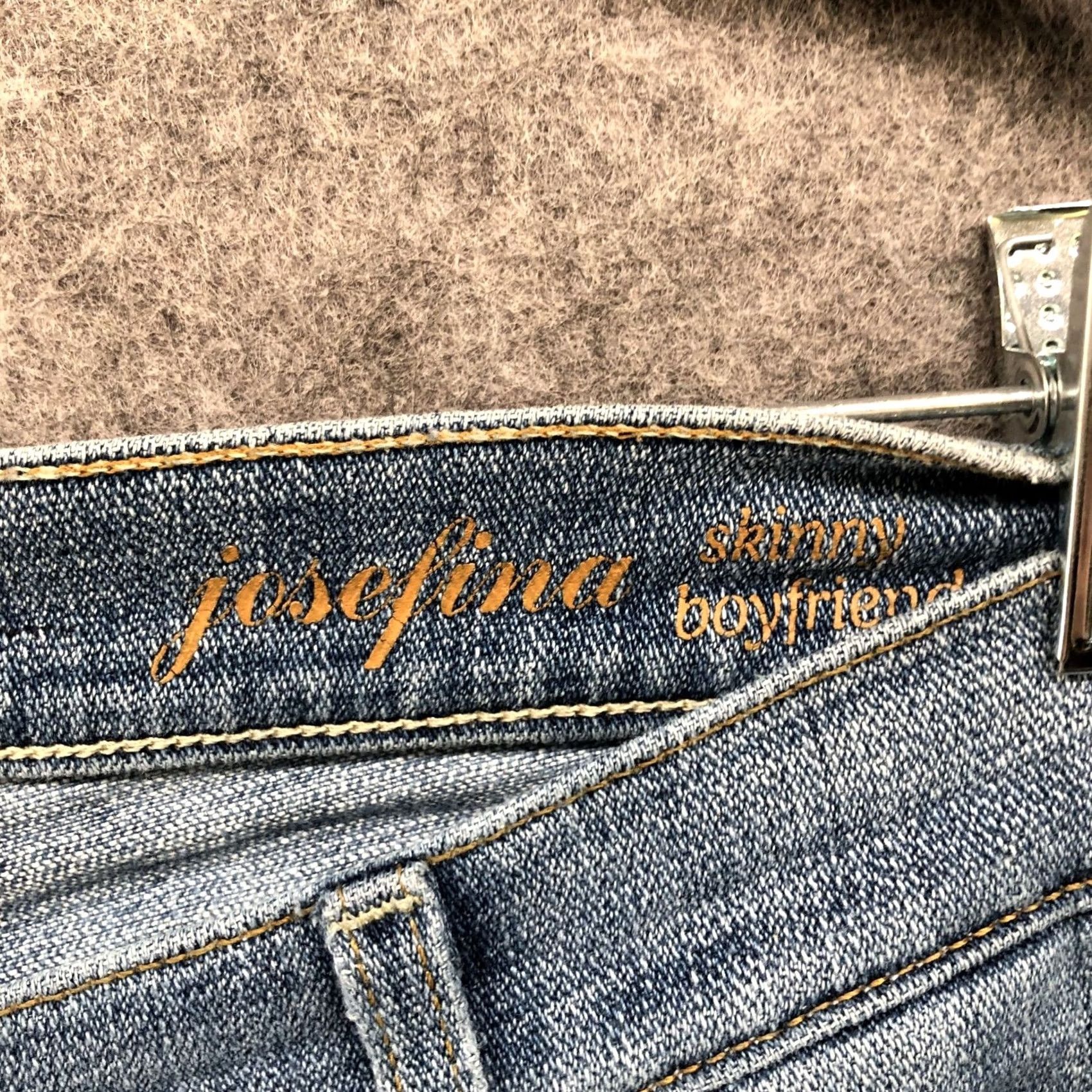 7 For All Mankind 7 For All Mankind Josefina Boyfriend Jeans Womens Size 25 Blue Distressed Soft Denim Cotton Blend Low Rise 5-Pocket Mens? Womens Size 42" / US 20 - 5 Thumbnail