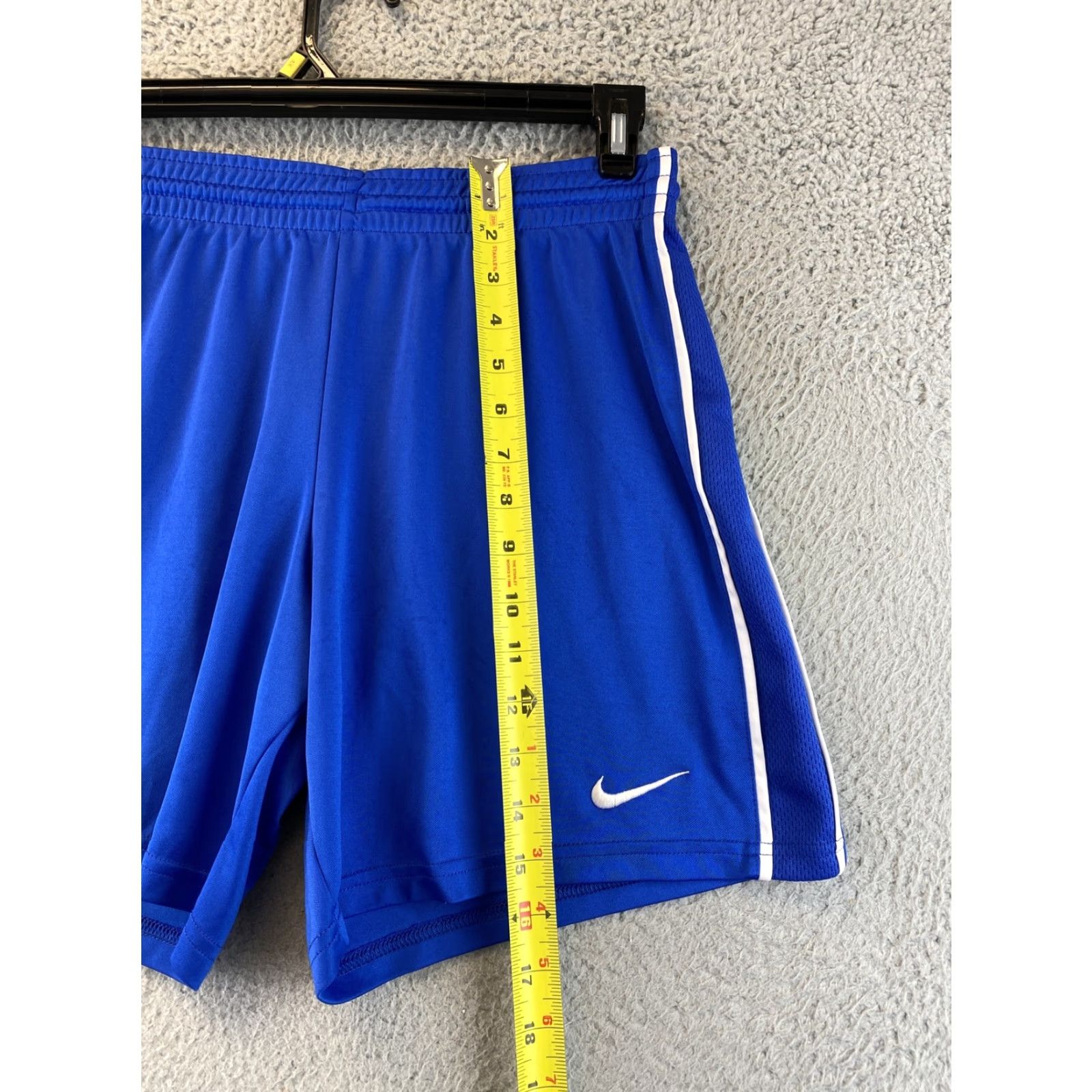 Nike NIKE DRI-FIT Athletic Shorts Men's Medium Blue Solid Activewear Logo Sports Size US 31 - 6 Thumbnail