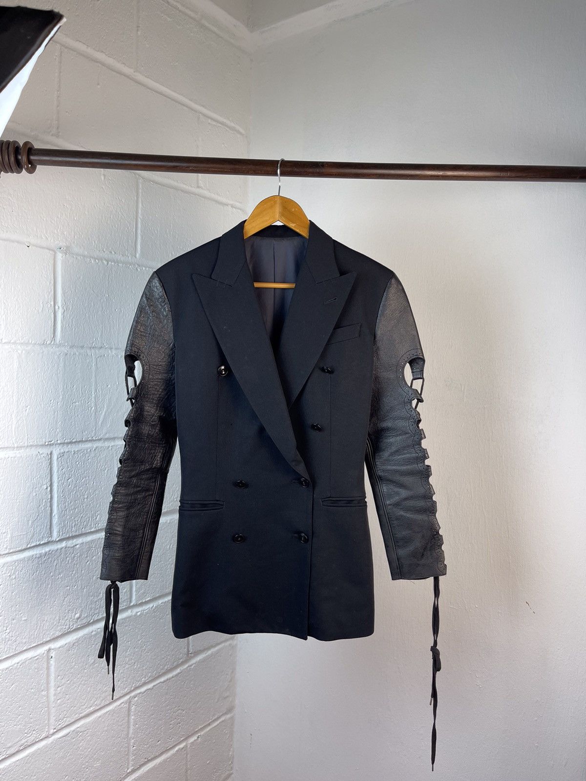 Jean Paul Gaultier Rare 90s Jean Paul Gaultier Leather Hand Lace Up Jacket Size M / US 6-8 / IT 42-44 - 4 Thumbnail