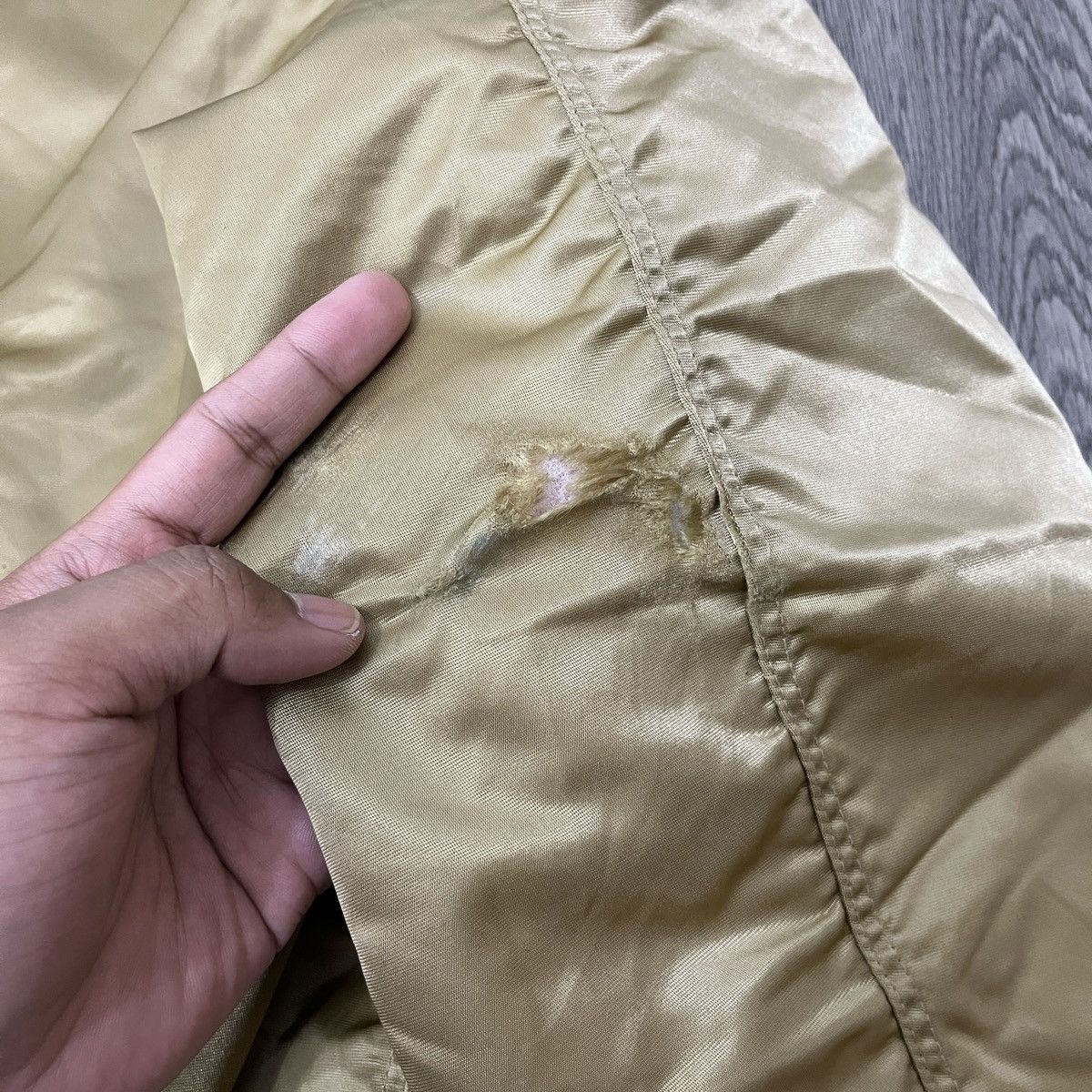 Alpha Industries Corinth Mfg.co - Vintage 80s Gold Ma-1 Fly Bomber Jacket Size US L / EU 52-54 / 3 - 13 Thumbnail