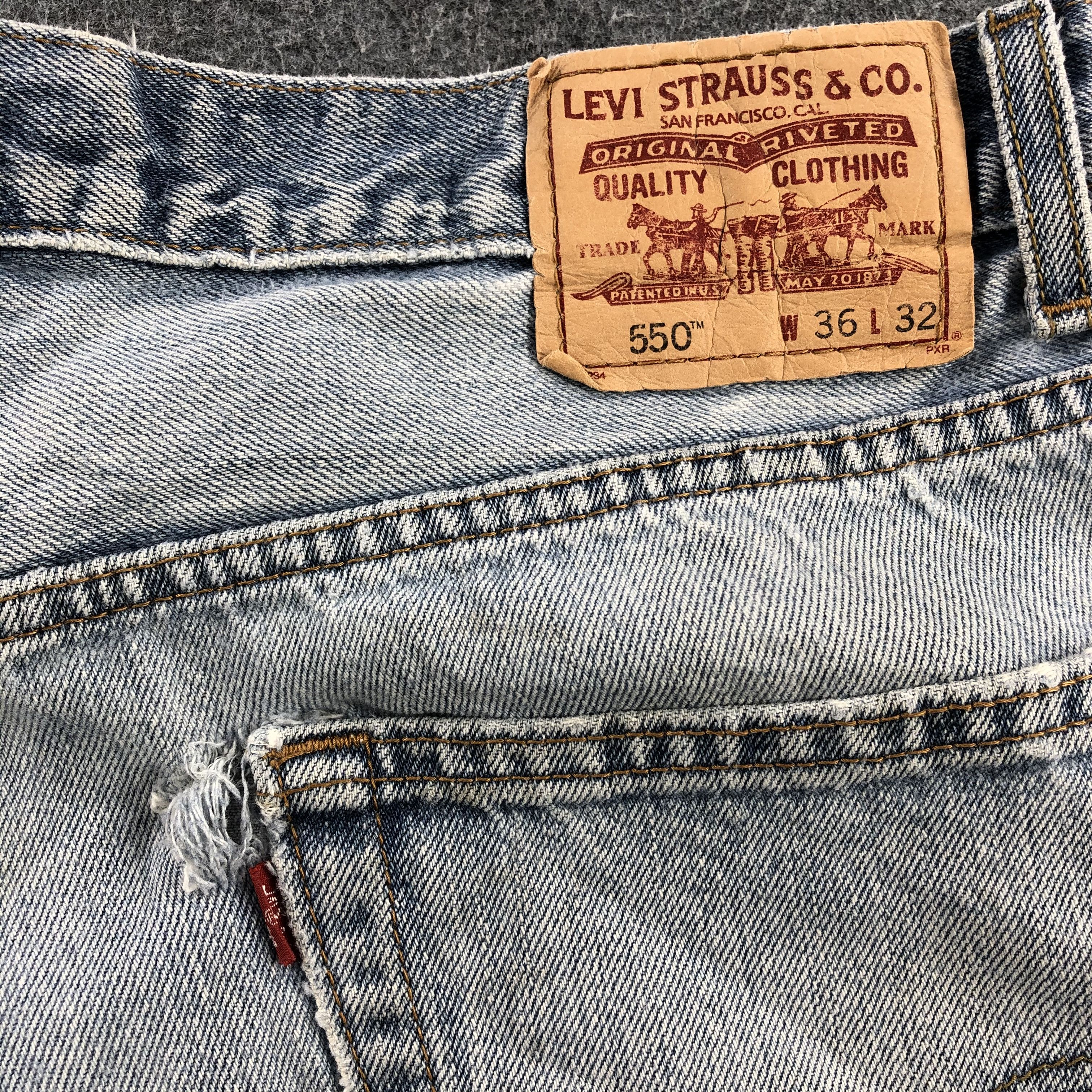 Levi's Distressed Vintage Levis 550 Jeans Light Washed Denim-J996 Size US 35 - 5 Thumbnail
