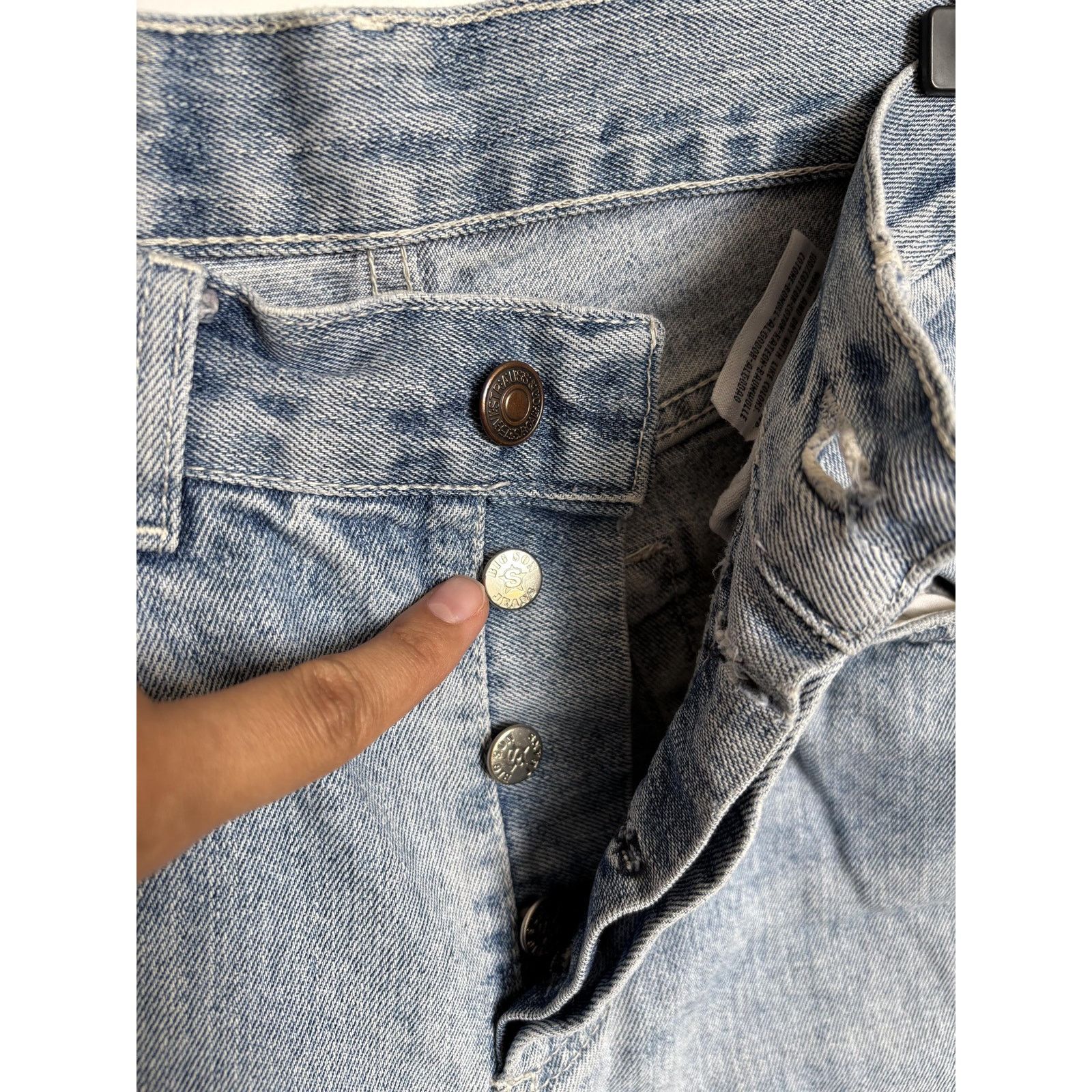 Levi's Vintage Levi’s 501 W31 L34 – USA Made – 90s Light Wash 524 Size US 31 - 10 Thumbnail