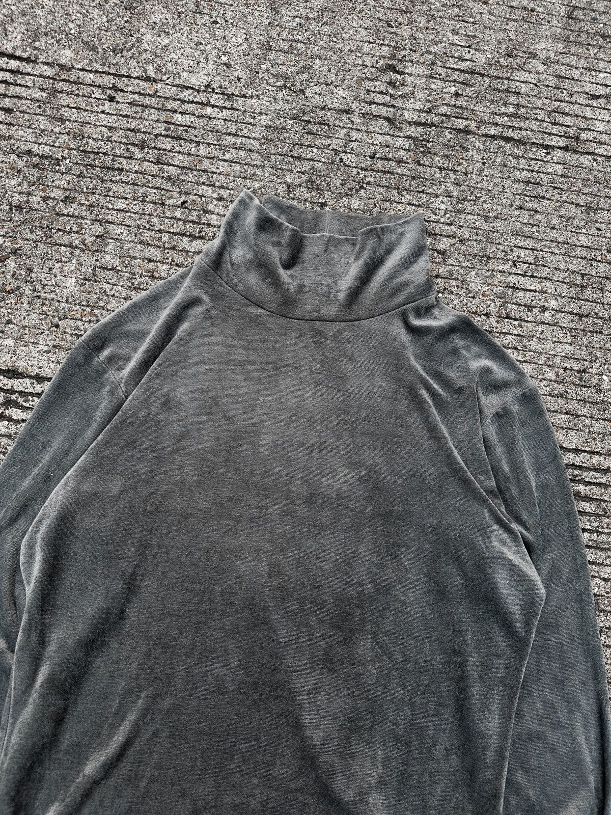 Yohji Yamamoto Yohji Yamamoto 90’s Velvet Turtle Neck Sweatshirts Size US M / EU 48-50 / 2 - 5 Thumbnail