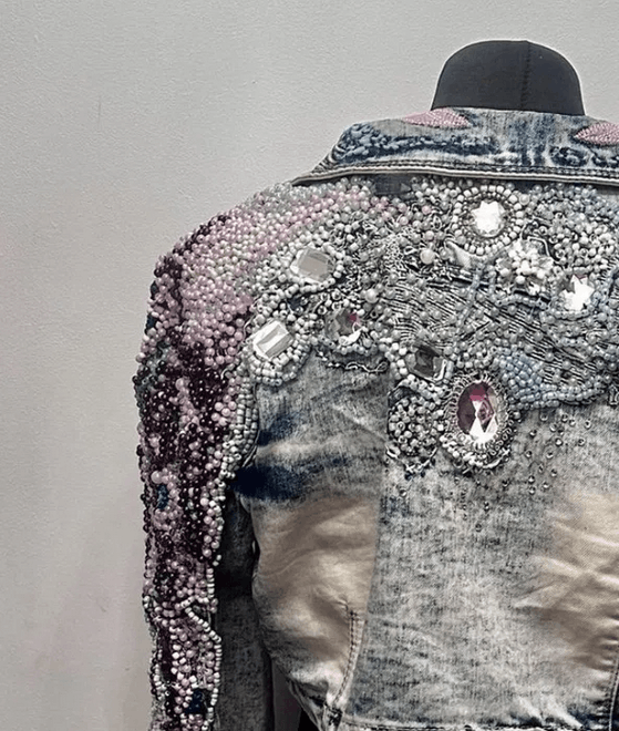 Japanese Brand Designer beaded cropped denim jacket sz S Size S / US 4 / IT 40 - 4 Thumbnail