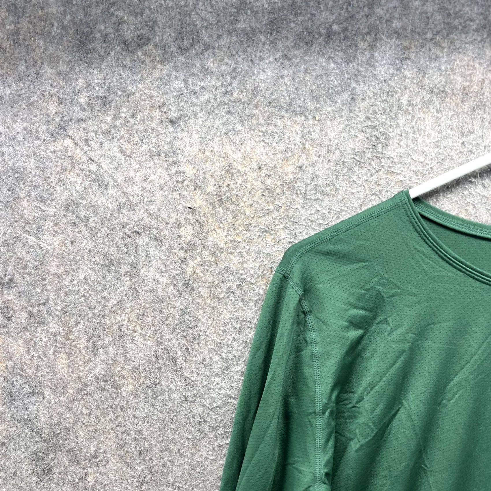 Nike Nike Dri-FIT Shirt Mens XL Green Long Sleeve Athletic Running Top Size US XL / EU 56 / 4 - 7 Thumbnail