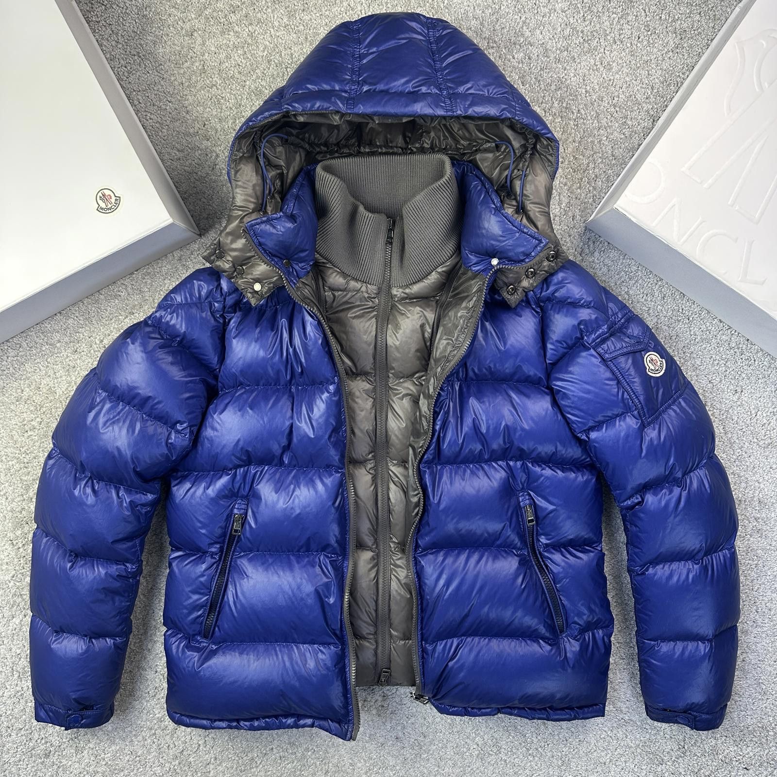 Moncler Moncler Zin Size 5 Fits M/L Size US L / EU 52-54 / 3 - 1 Thumbnail
