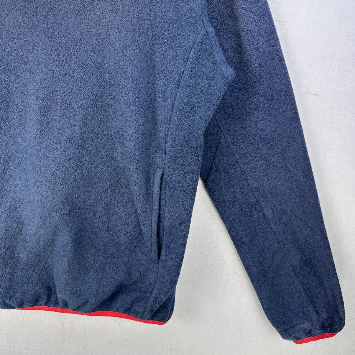Asics Vintage Asics Baseball Fleece Sweater Pullover Size US XL / EU 56 / 4 - 3 Thumbnail