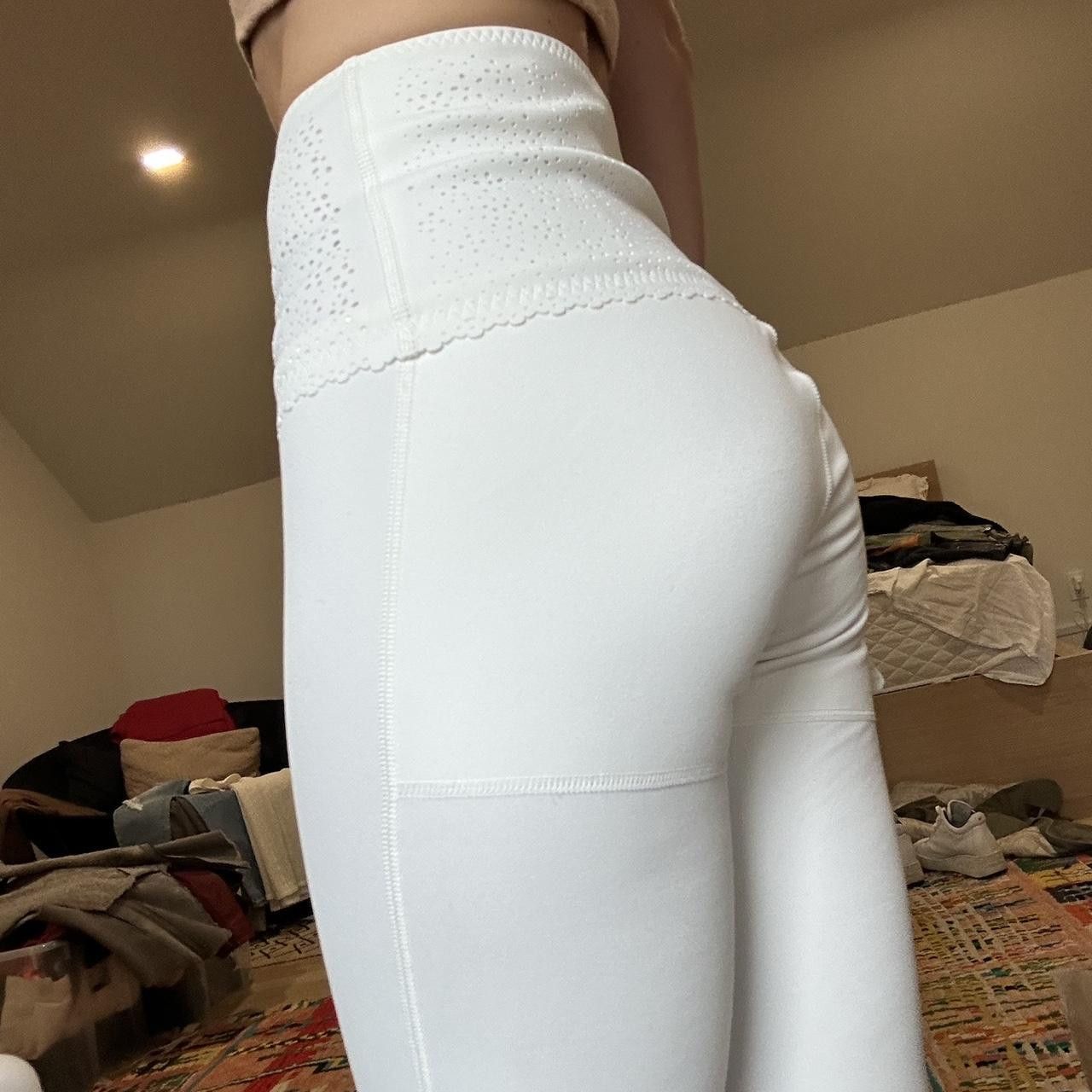 Lululemon Vintage Lululemon Women's White Leggings Size 28" / US 6 / IT 42 - 2 Thumbnail