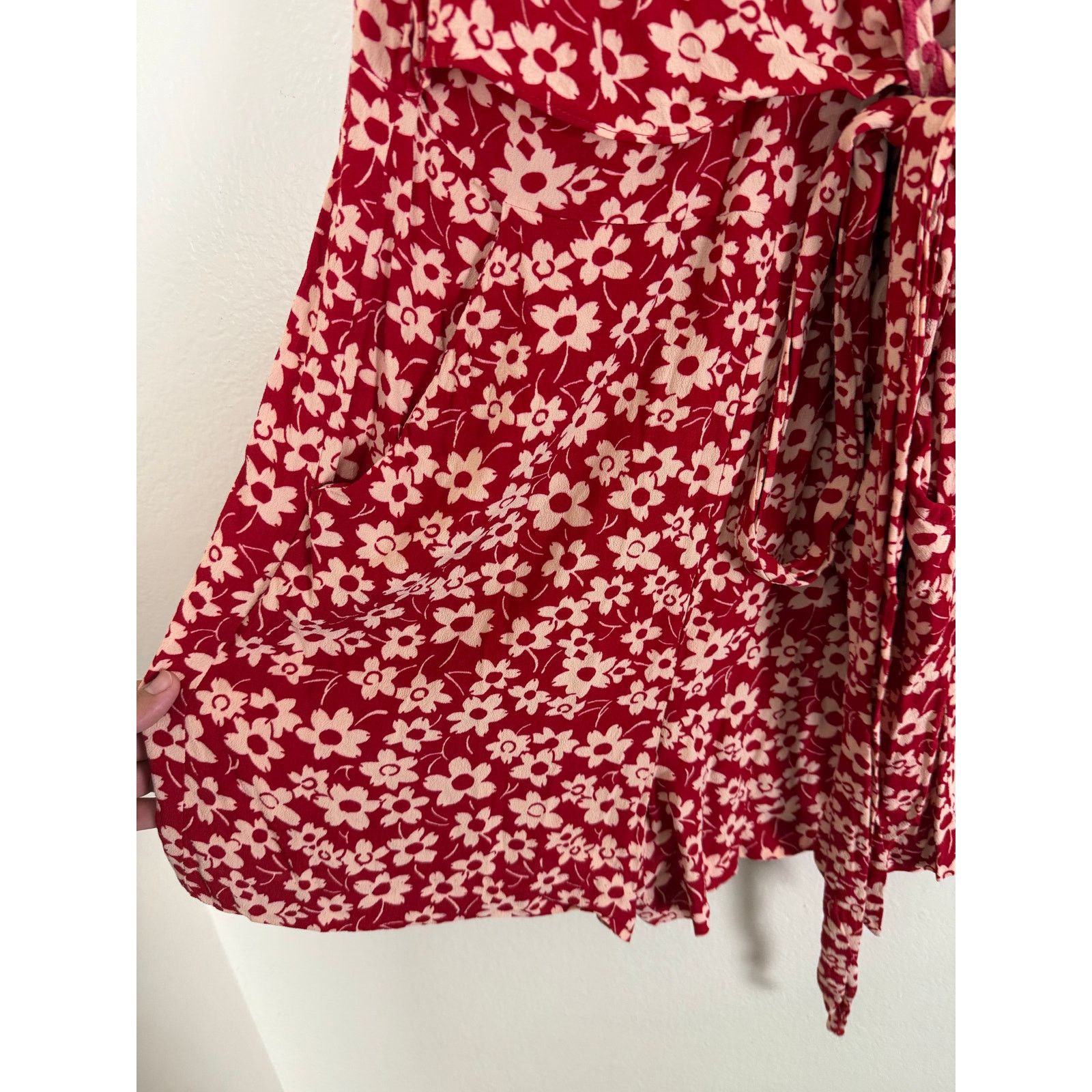 Madewell Madewell Wrap-Front Romper in Mini Daisy - Size 10 Size 32" / US 10 / IT 46 - 10 Thumbnail