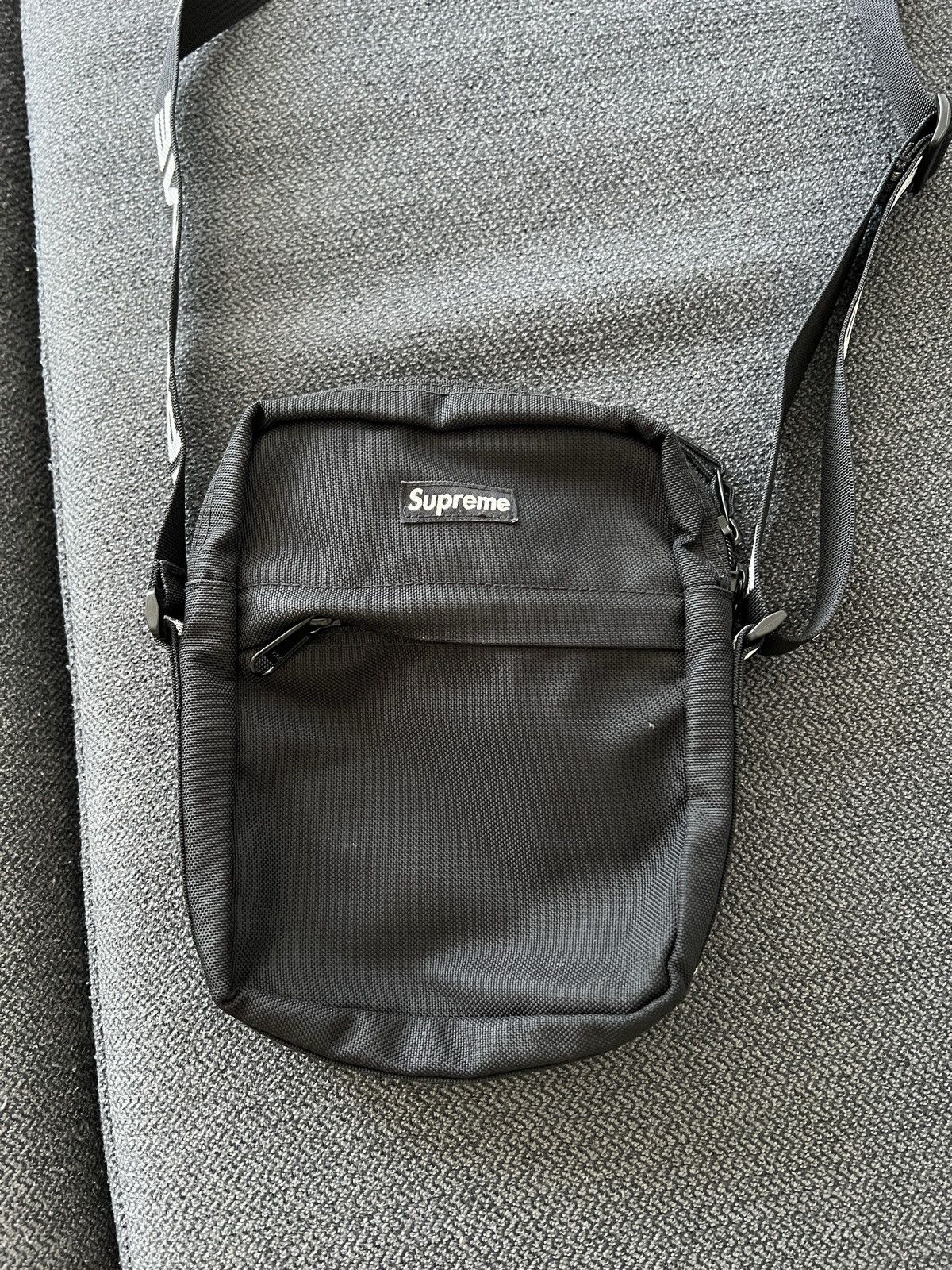 Supreme Supreme Ss18 Shoulder Bag Black New, Grailed