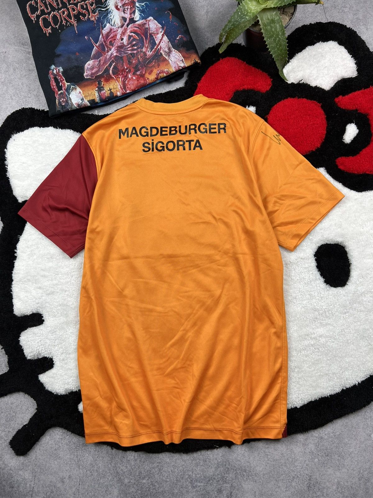 Nike Nike Galatasaray 2021 Football Soccer Blockcore Y2K Jersey Size US M / EU 48-50 / 2 - 7 Thumbnail