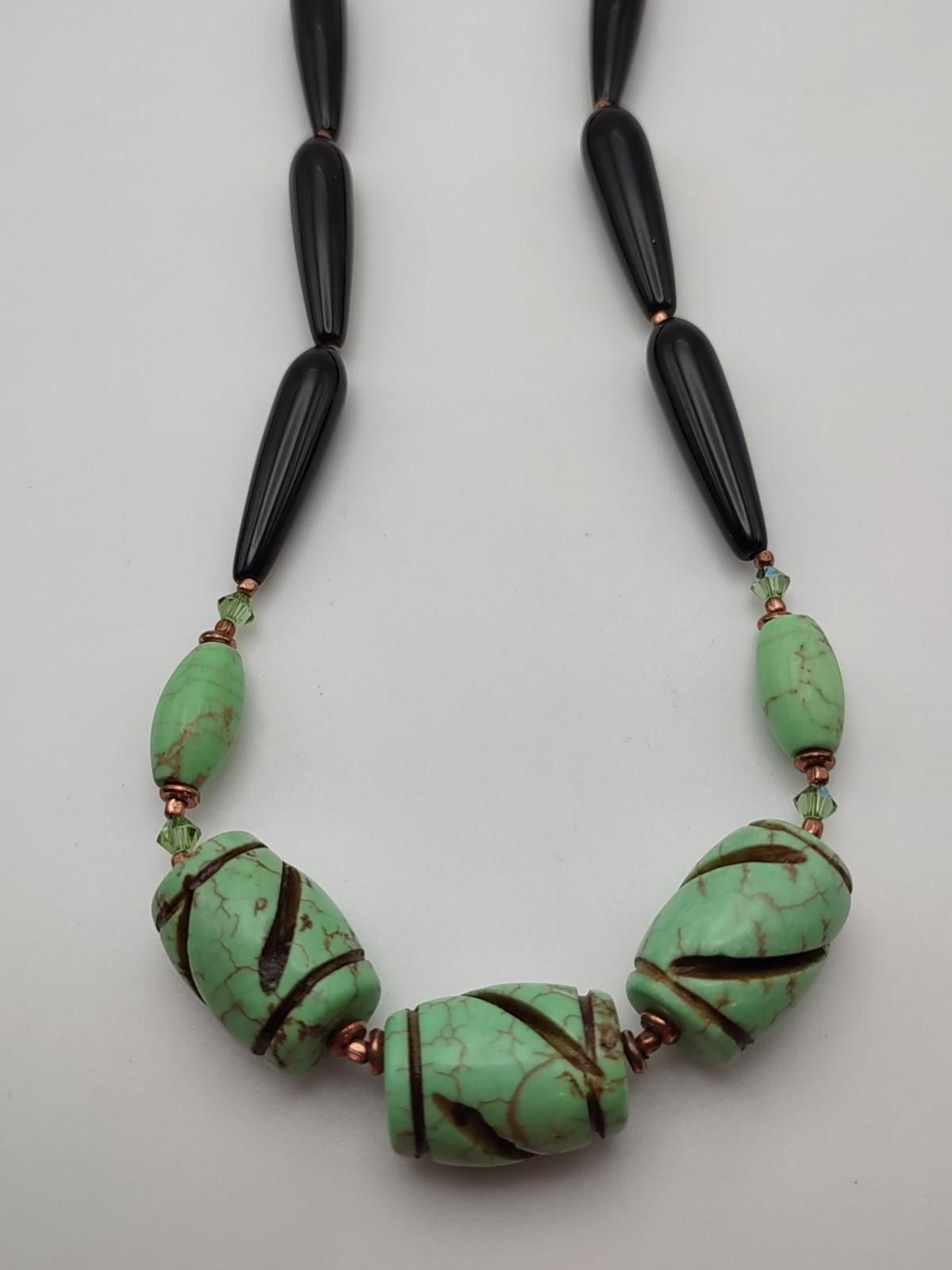 The Unbranded Brand Vtg Sterling Silver Carved Green Jade & Black Onyx Necklace Size ONE SIZE - 4 Thumbnail