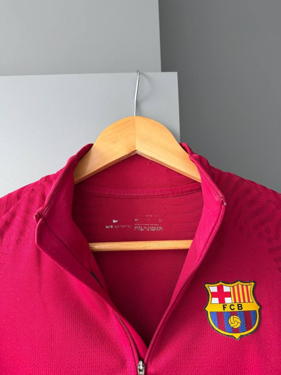Nike Nike FC Barcelona Long Sleeve Vaporknit Size US S / EU 44-46 / 1 - 6 Thumbnail