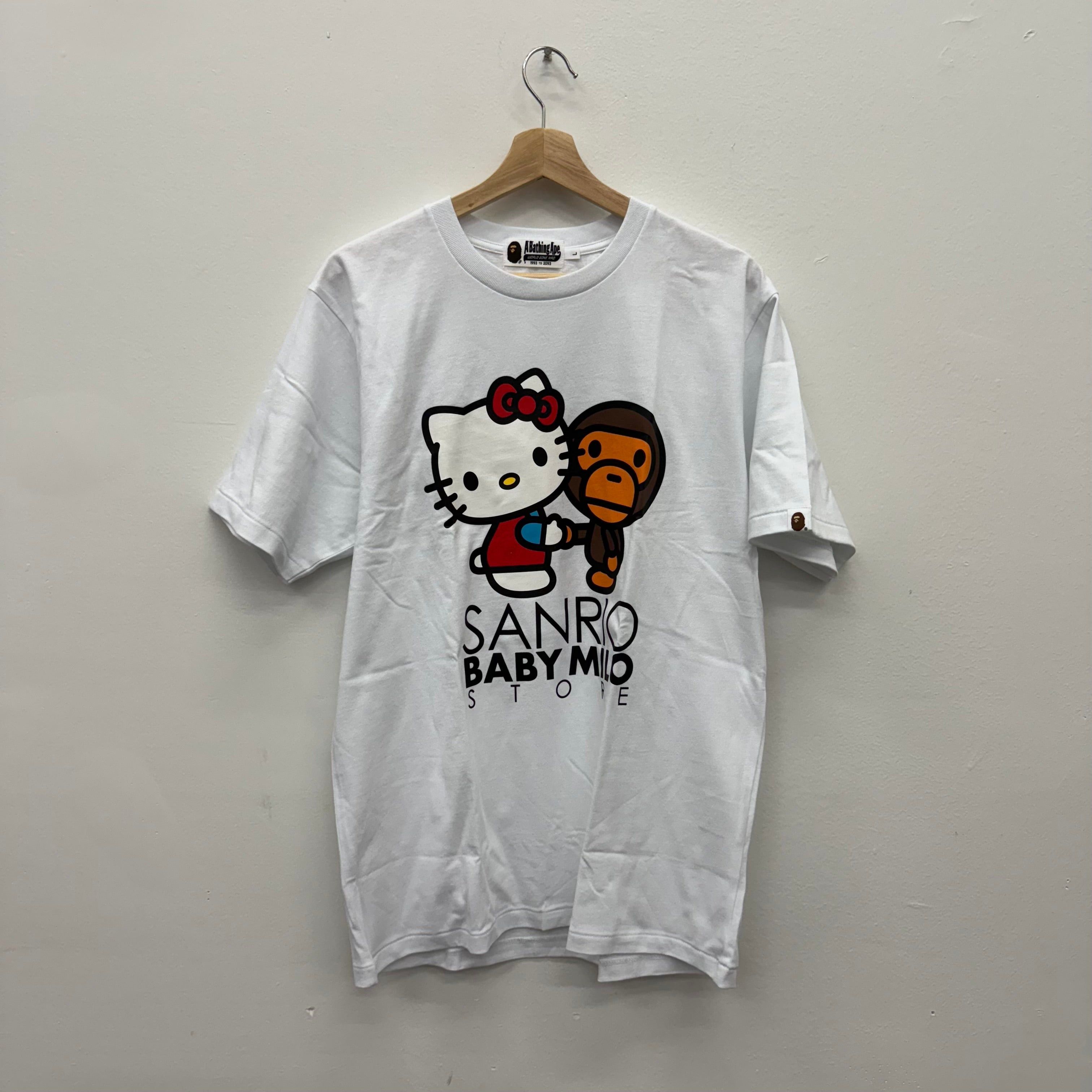Hello Kitty & Bape tシャツ　90 BAPE x Hello Kitty Baby Milo London Raglan Tee Red Men's