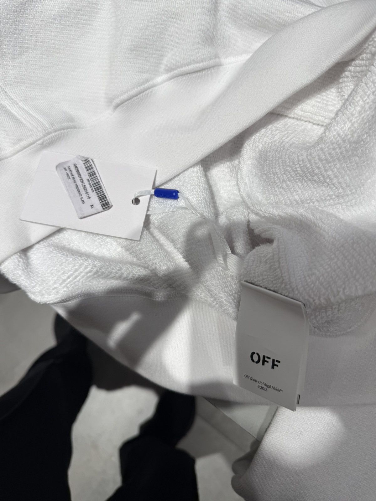 Off-White Off-White Men's Backpack Skate Popover Hoodie in White Size US XL / EU 56 / 4 - 5 Thumbnail