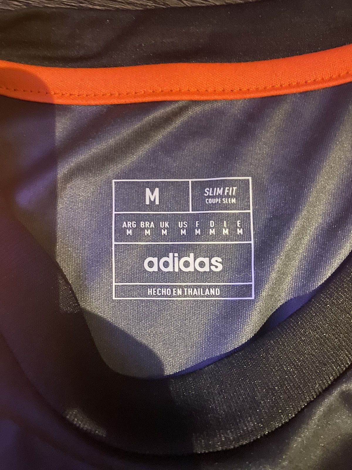 Adidas Colombia away 2024 futbol jersey Size US M / EU 48-50 / 2 - 3 Thumbnail