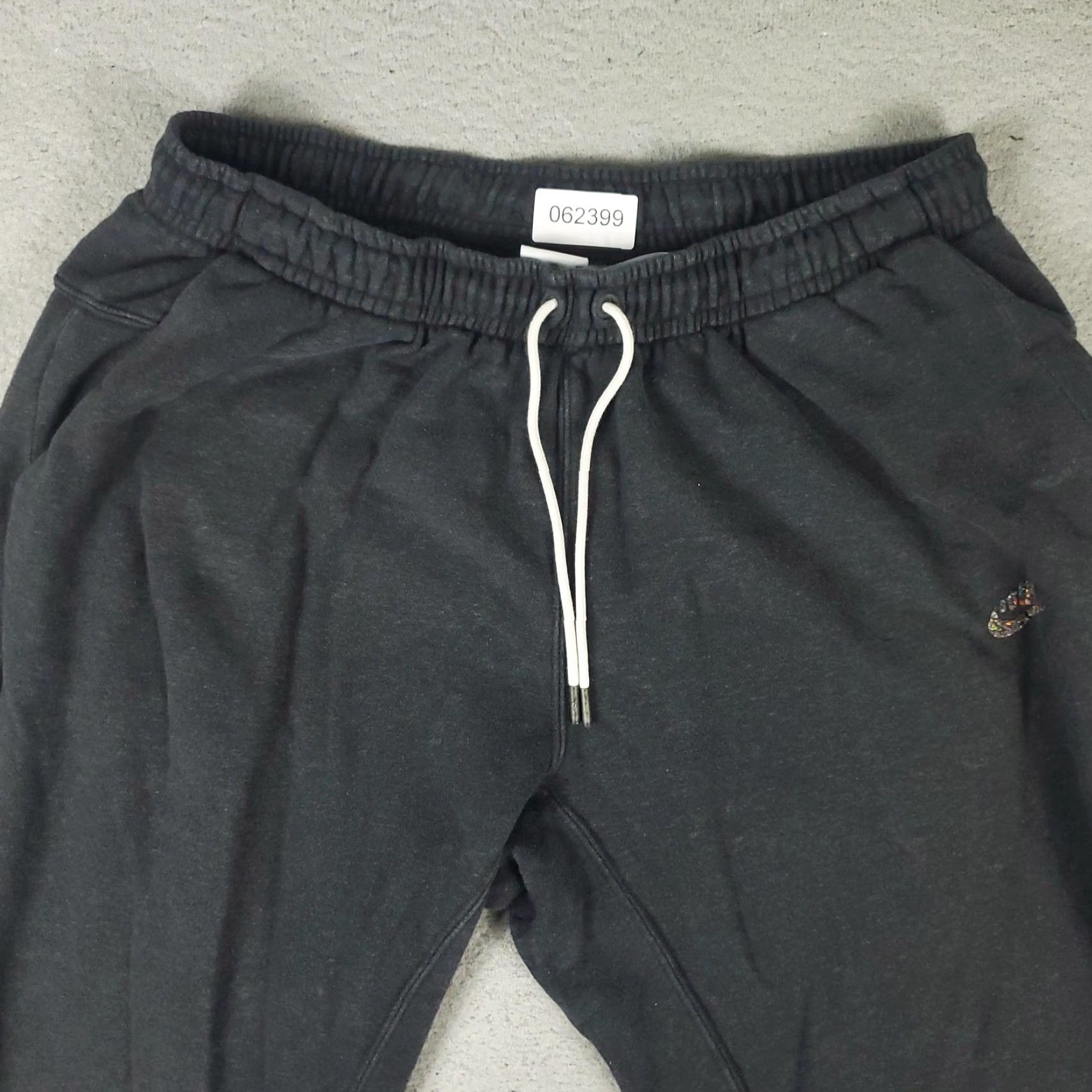 Nike Nike Sweatpants Mens XL Black Glitter Swoosh Athletic Joggers Pants Size US 36 / EU 52 - 2 Thumbnail