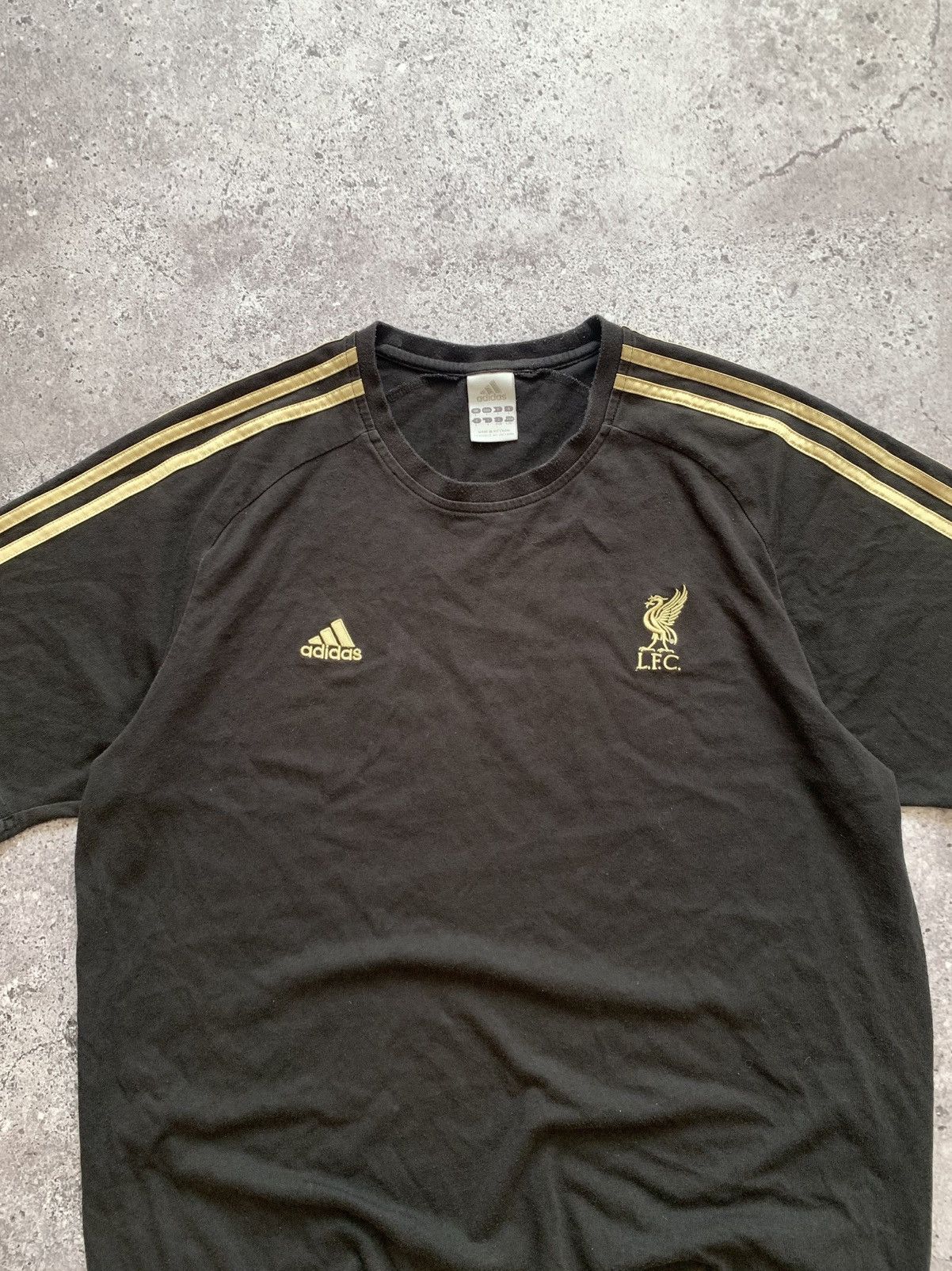 Adidas 🔥ADIDAS LIVERPOOL TRAINING T-SHIRT BLOCKCORE TEE Size US L / EU 52-54 / 3 - 4 Thumbnail