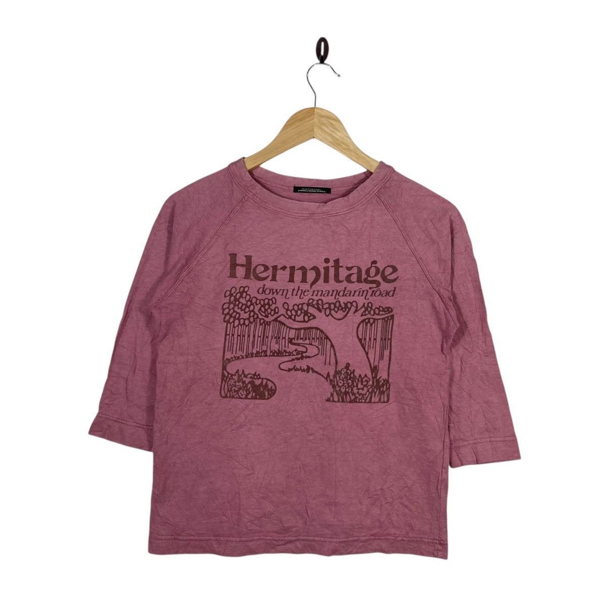 Vintage HERMITAGE “DOWN THE MANDARIN ROAD” GRAPHIC T SHIRT Size US S / EU 44-46 / 1 - 1 Thumbnail
