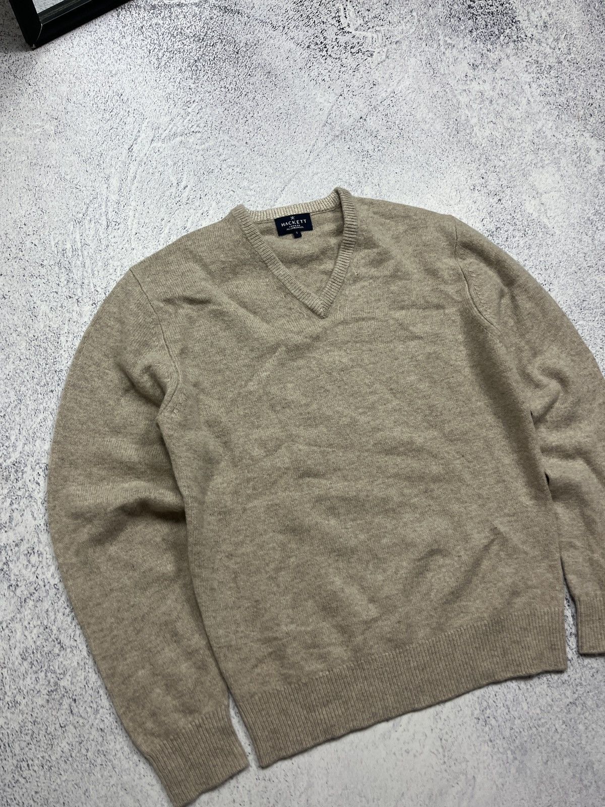 Hackett Hackett Merino Lambswool V Neck Sweater Beige Luxury Size US S / EU 44-46 / 1 - 4 Thumbnail