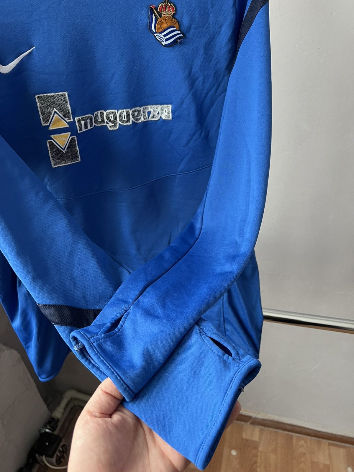 Nike 2012/13 REAL SOCIEDAD TRAINING SOCCER FOOTBALL SWEATSHIRT XL Size US XL / EU 56 / 4 - 13 Thumbnail