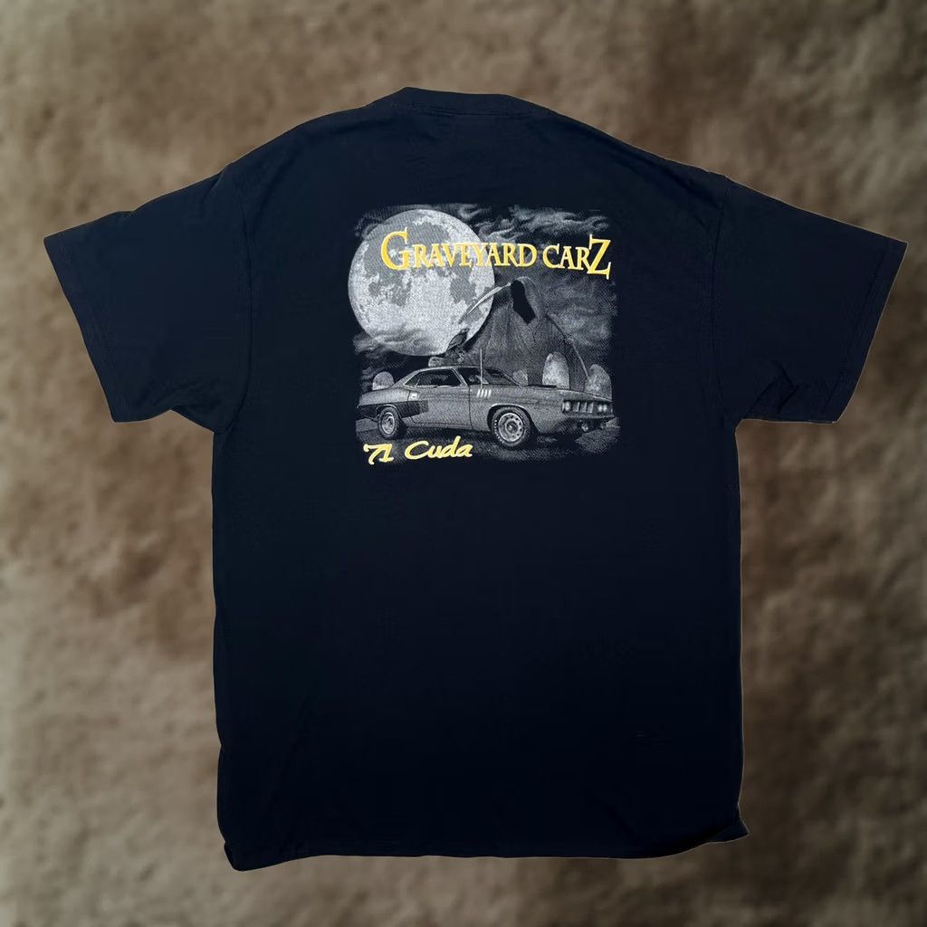 Port & Company Graveyard Carz 71 Cuda Long Graphic T-Shirt Mens Large Black Pocket TV Show Promo Muscle Car Size US L / EU 52-54 / 3 - 1 Thumbnail