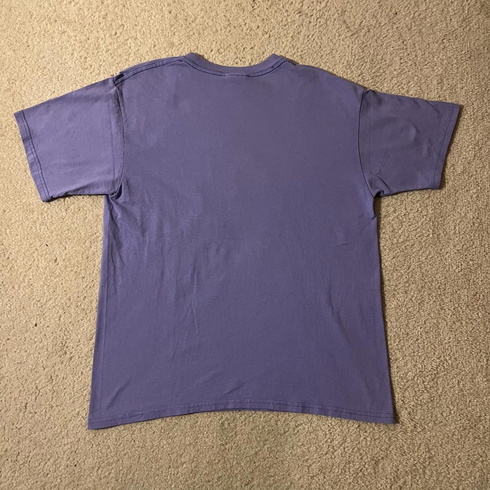Designer VTG 90s The Best Way to Have a Friend Is to Bee One Tee Size L / US 10 / IT 46 - 3 Thumbnail